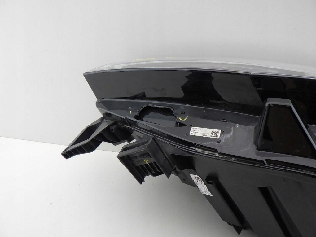 VOLKSWAGEN ID.4 VW ID4 11B941005B light front left