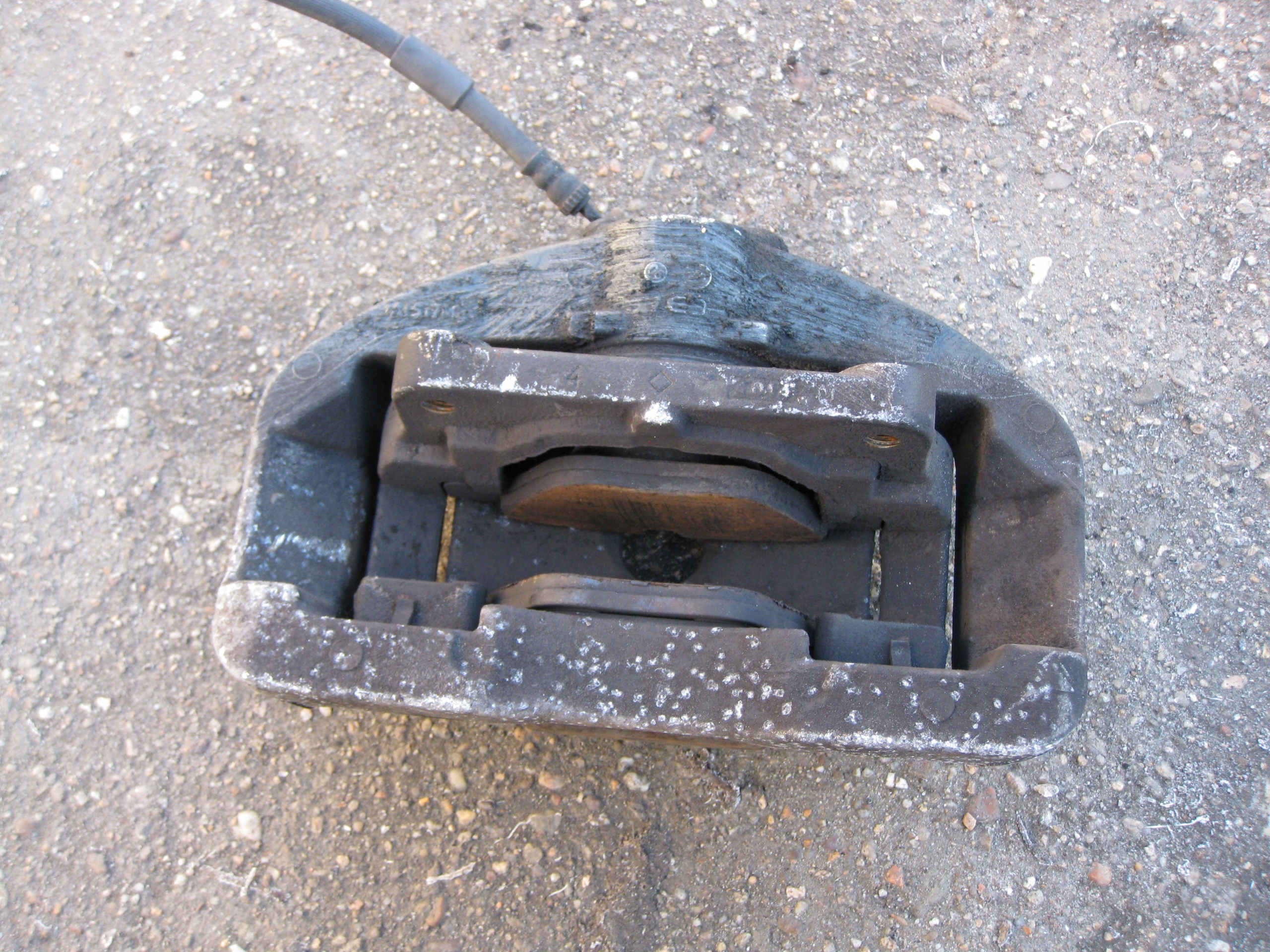 BMW F10 LIFT 2.0 D XD 14R caliper right front