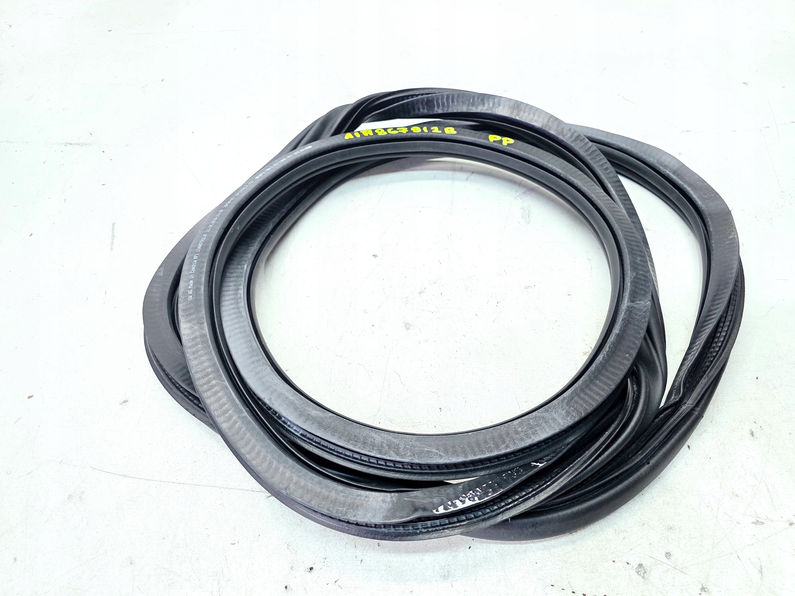 gasket door WEWNTRZNA right front AUDI Q4 E-TRON 11A867912B