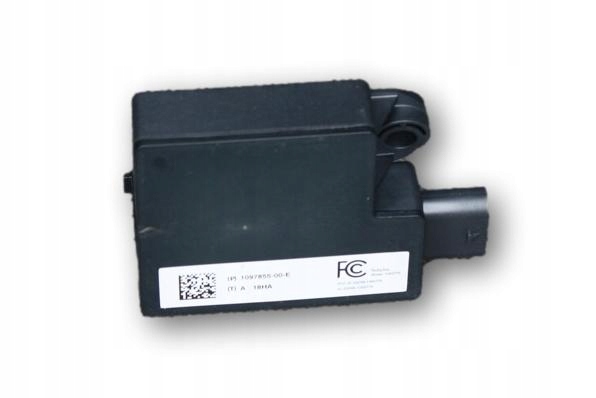 TESLA 3 МОДУЛЬ РАДАР ЗАДНЕГО БАМПЕРА 1097855-00-E