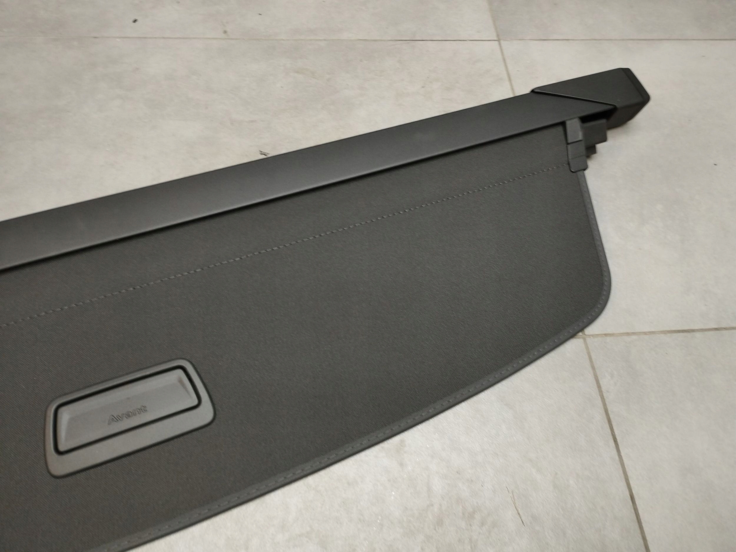 Audi A5 B10 KOMBI blinds boot 8B9863553A