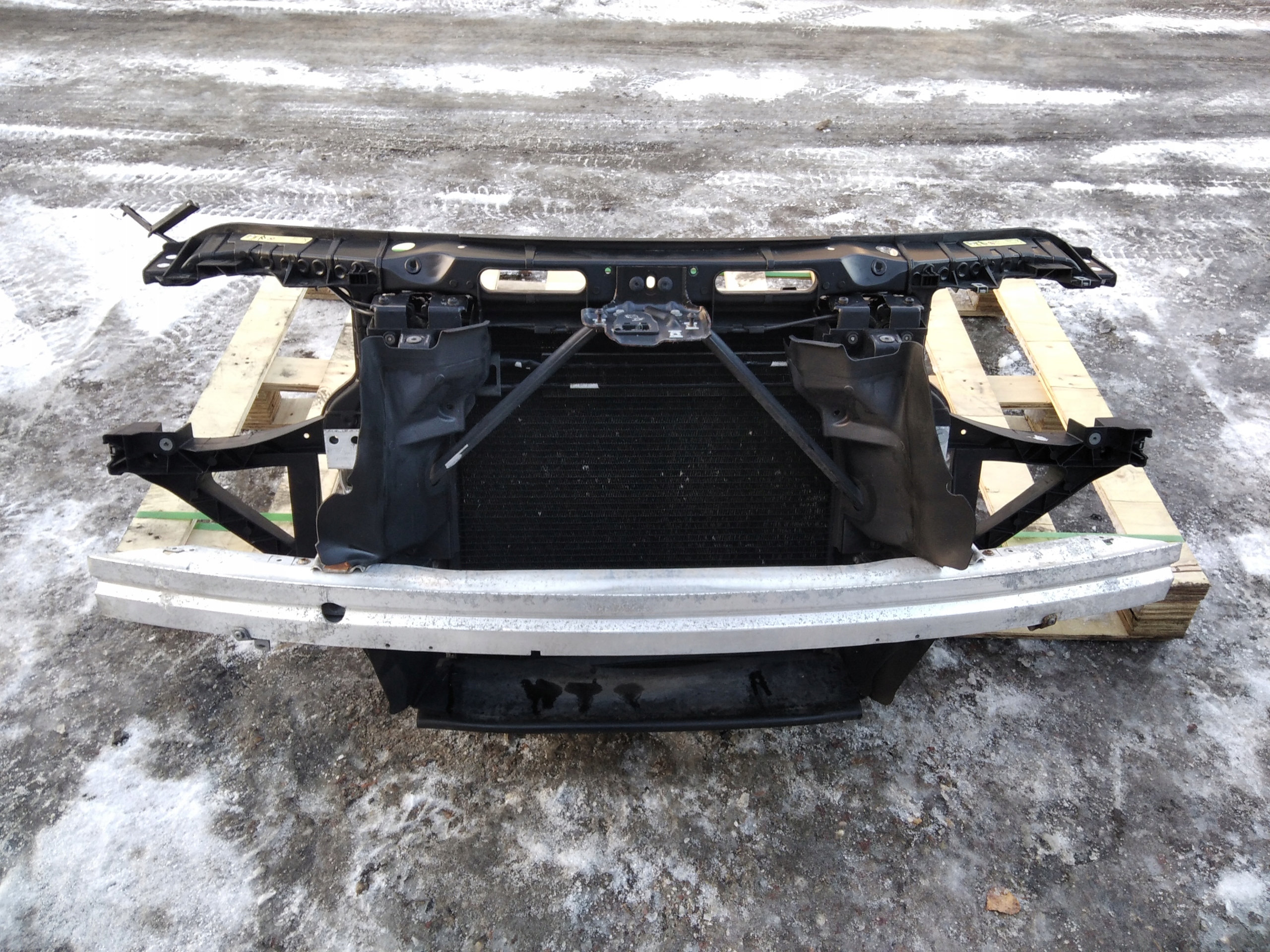 BMW E83 X3 PAS PRZEDNI 3.0i N52 KOMPLETNY