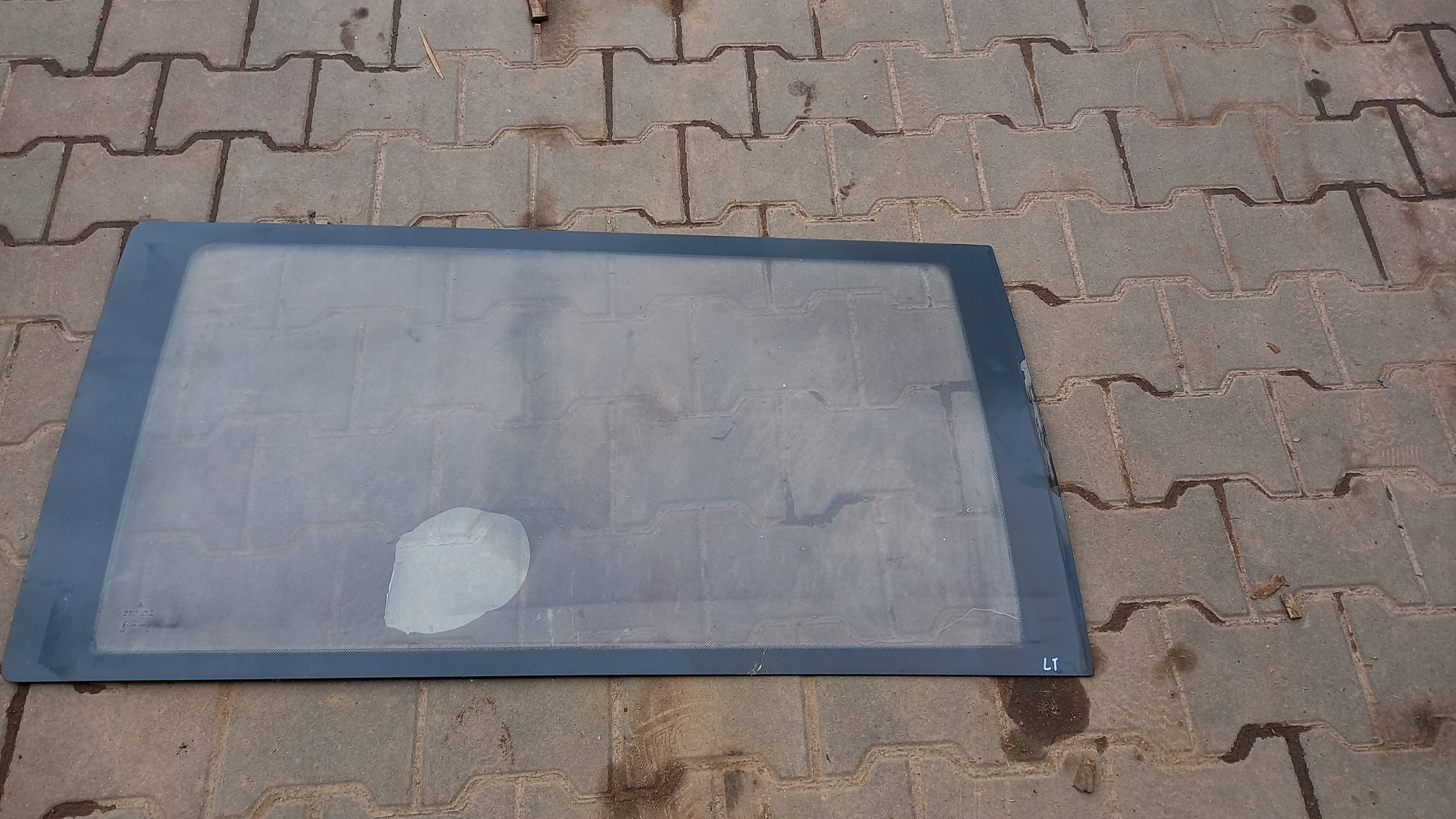 СКЛО ЗАДНЄ ЛІВЕ MERCEDES BENZ VITO 112CDI 00R