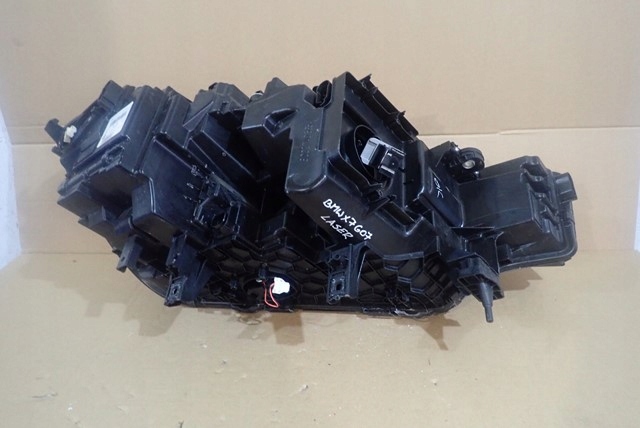 LAMPA LEWA LEWY FULL LED LASER BMW X7 G07 Strona zabudowy lewa