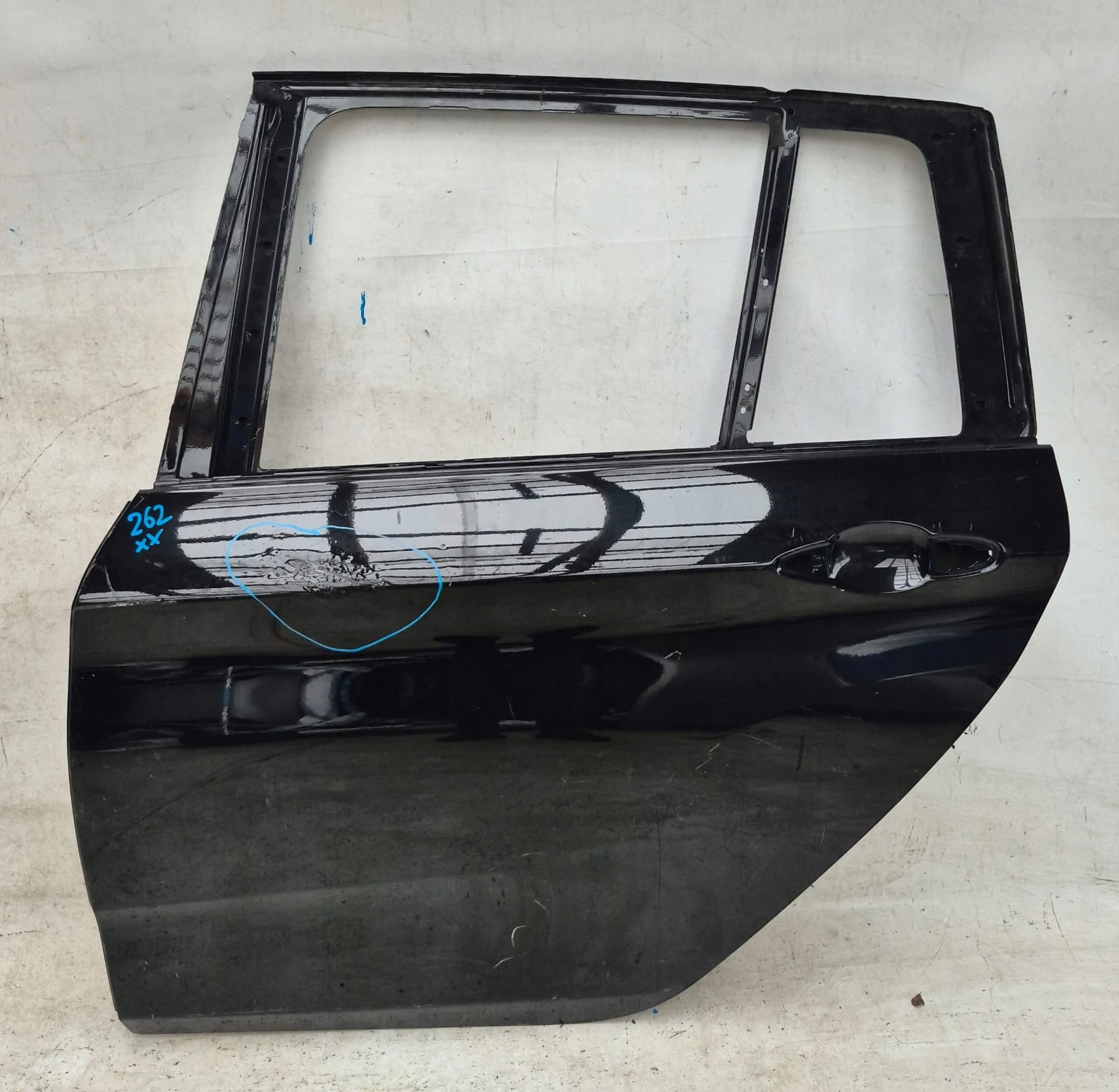 BMW 2 F46 14- door left rear part rear.
