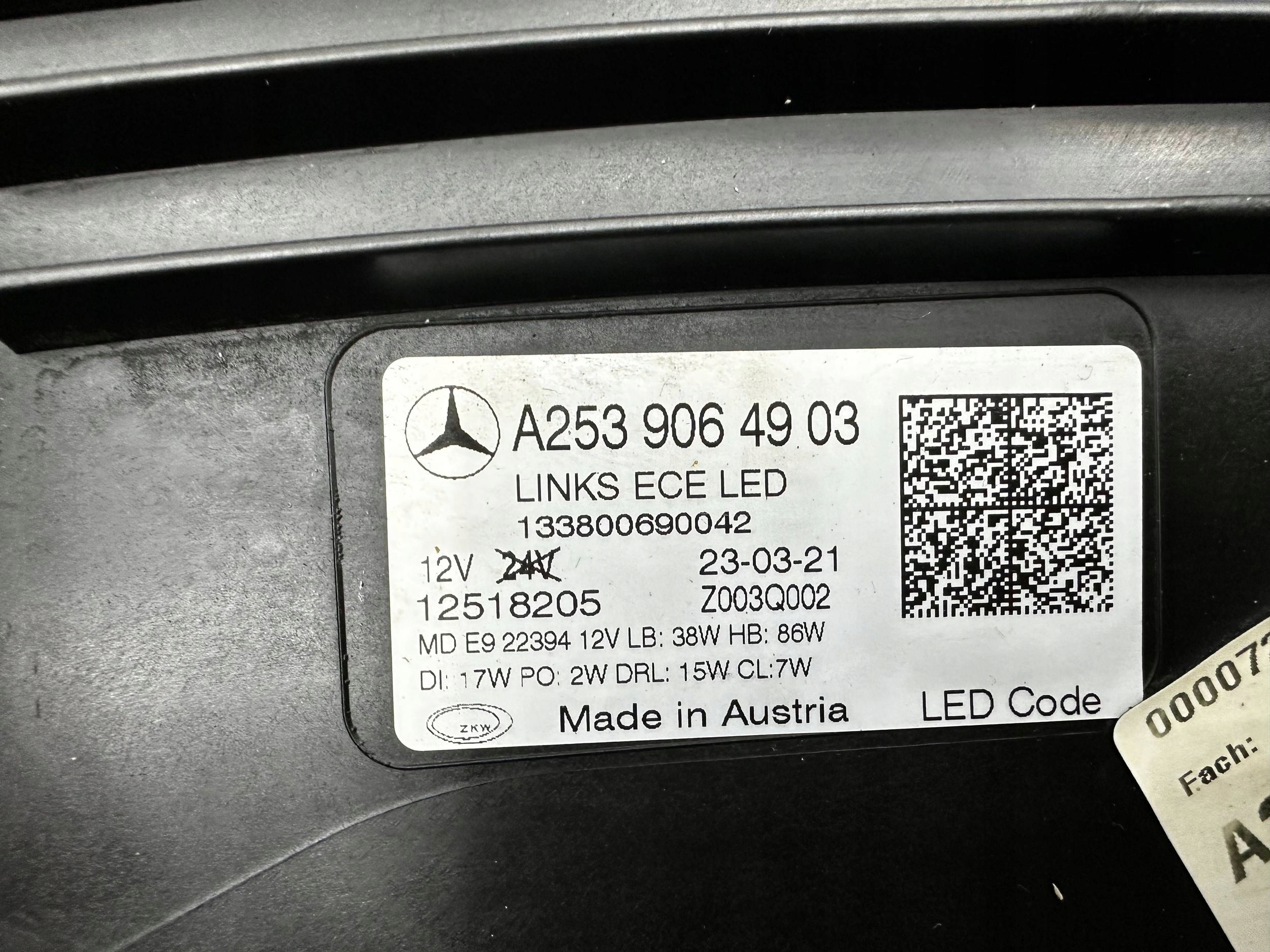 light front side left Mercedes-Benz GLC X253 C253 A2539064903