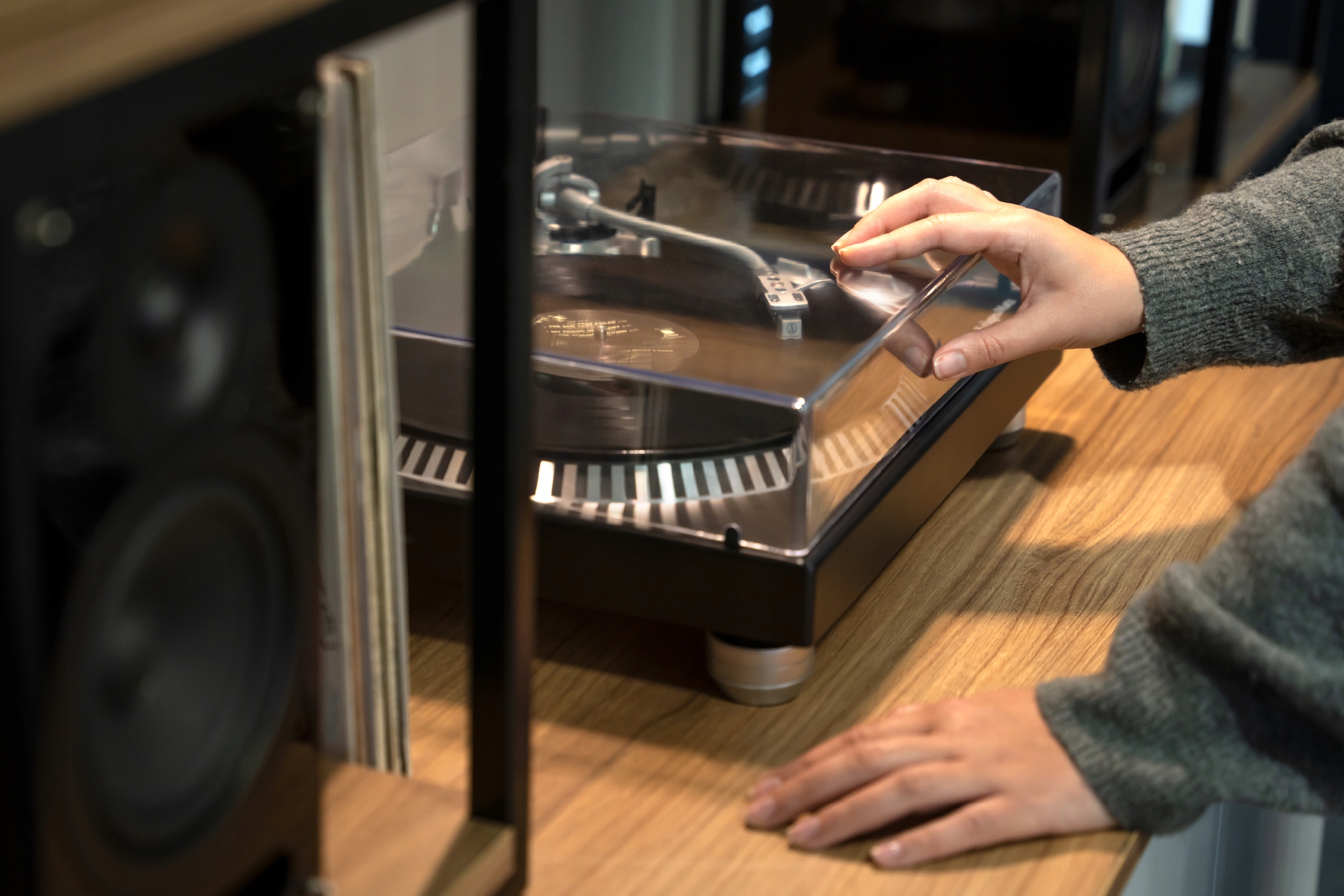 Gramofon Kruger&Matz nagrywanie USB RCA igła OUTLET Wbudowany przedwzmacniacz tak