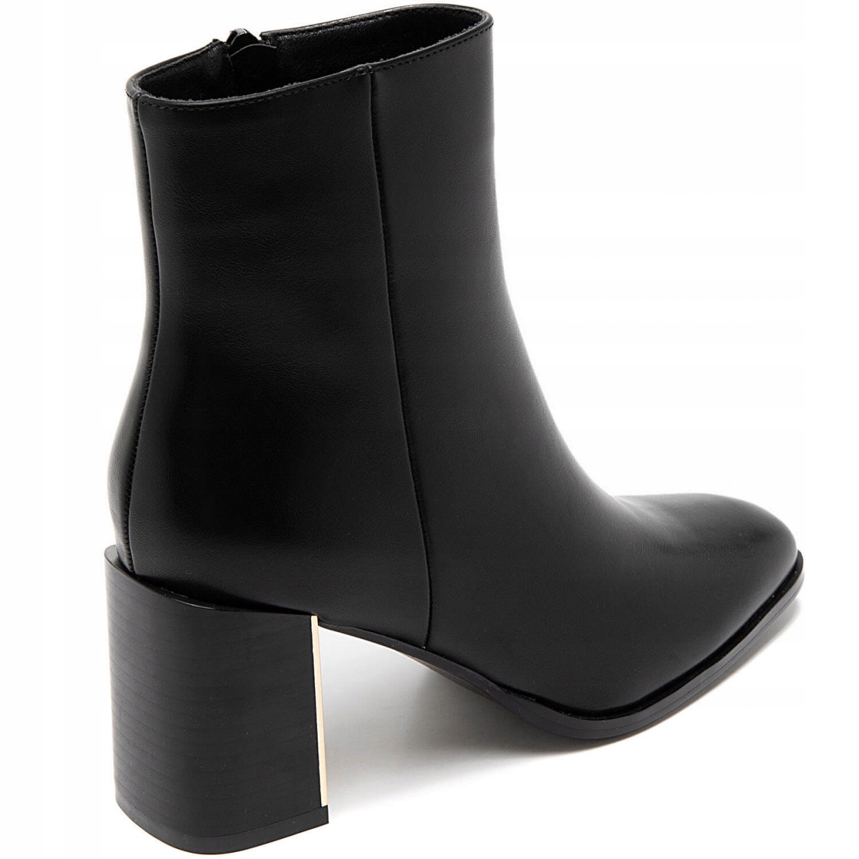 BOTKI NA KLOCKU NISKIM OBCASIE CZARNE EKO SKÓRA 39 Model Botki