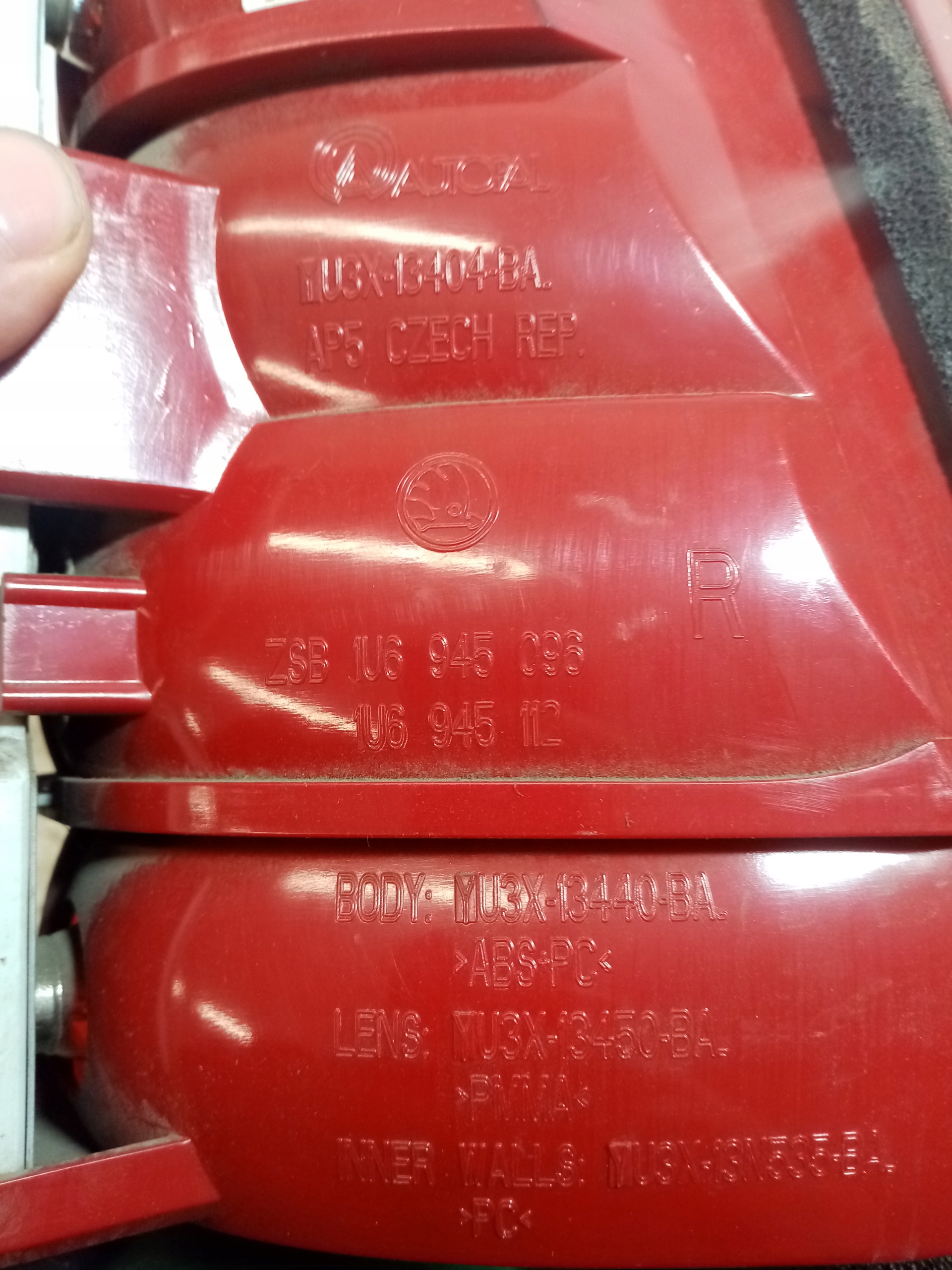 light right rear LIFT SKODA OCTAVIA 1 1U6945096