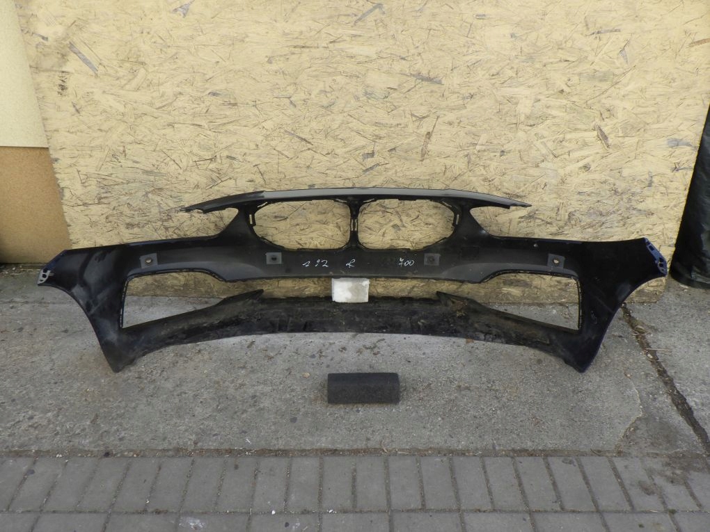 BMW 1 F40 2019- Frontstoßstange