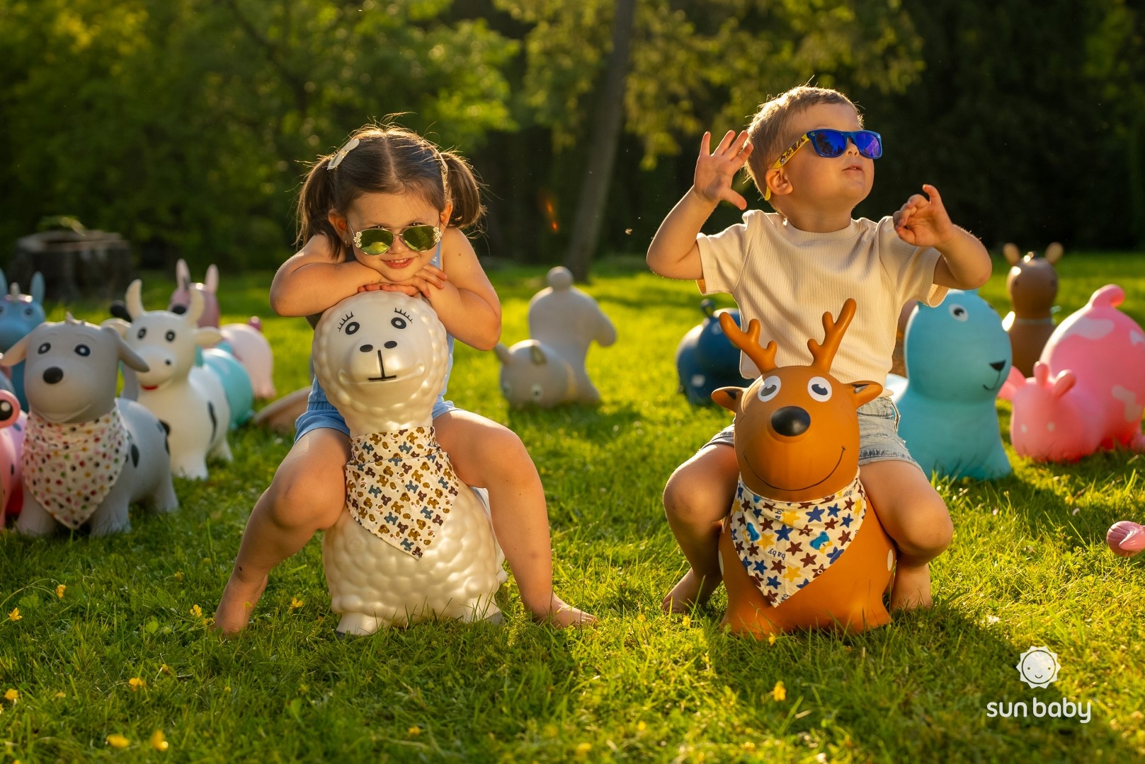 Skoczek dla dzieci gumowy do skakania z pompką na roczek KRÓWKA czarna Stan opakowania oryginalne