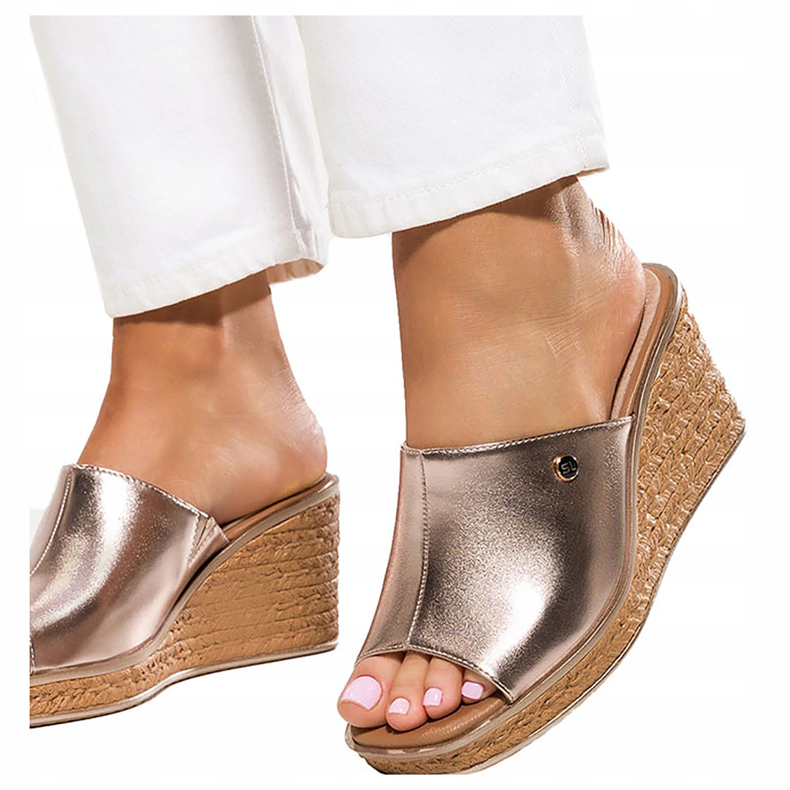 Zlaté Nazouváky Na Koturně S Koženou Vložkou, Lehké, Pohodlné, velikost 40