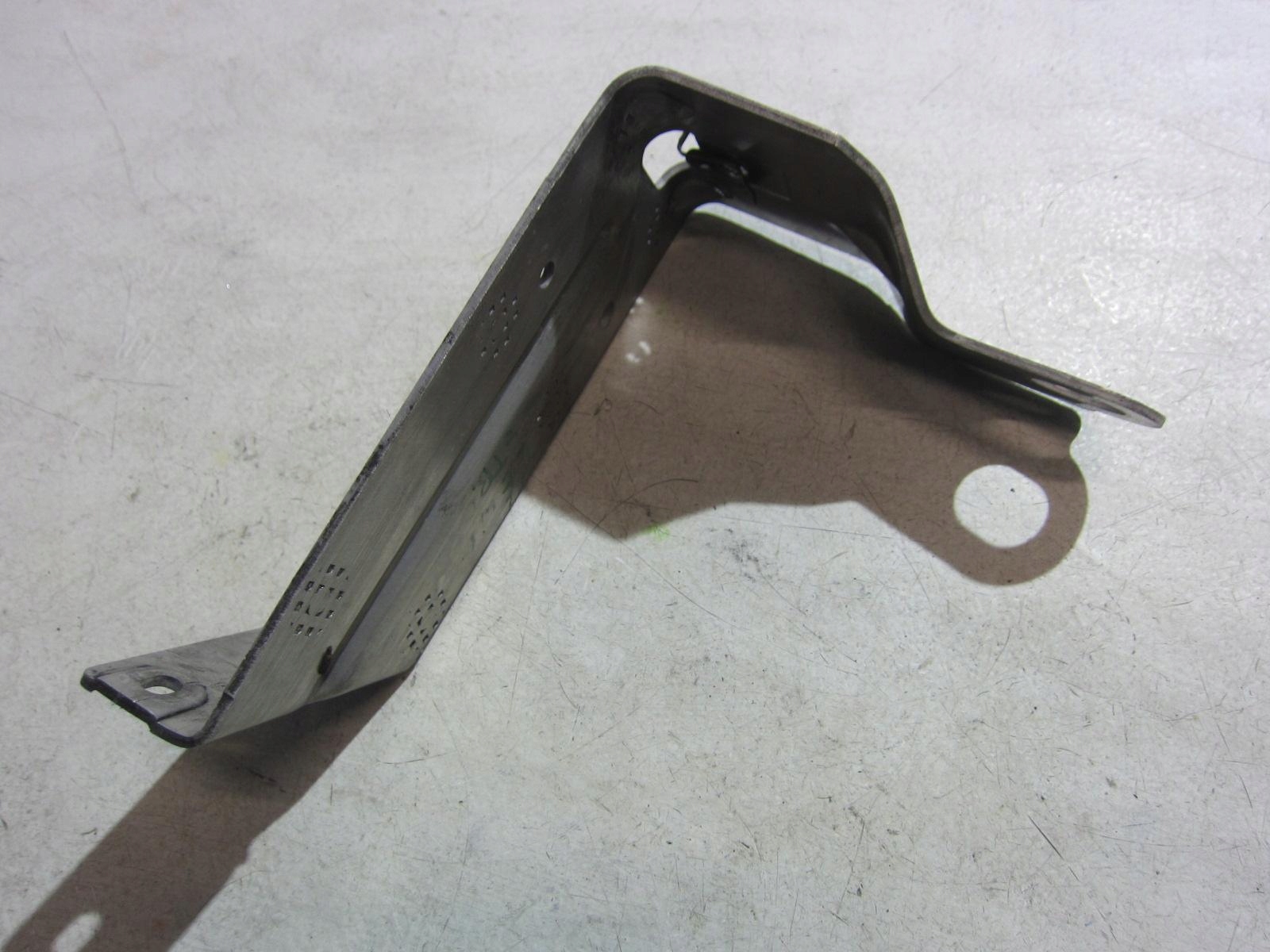 BMW X5 E70 N52 bracket WLOTU air right left