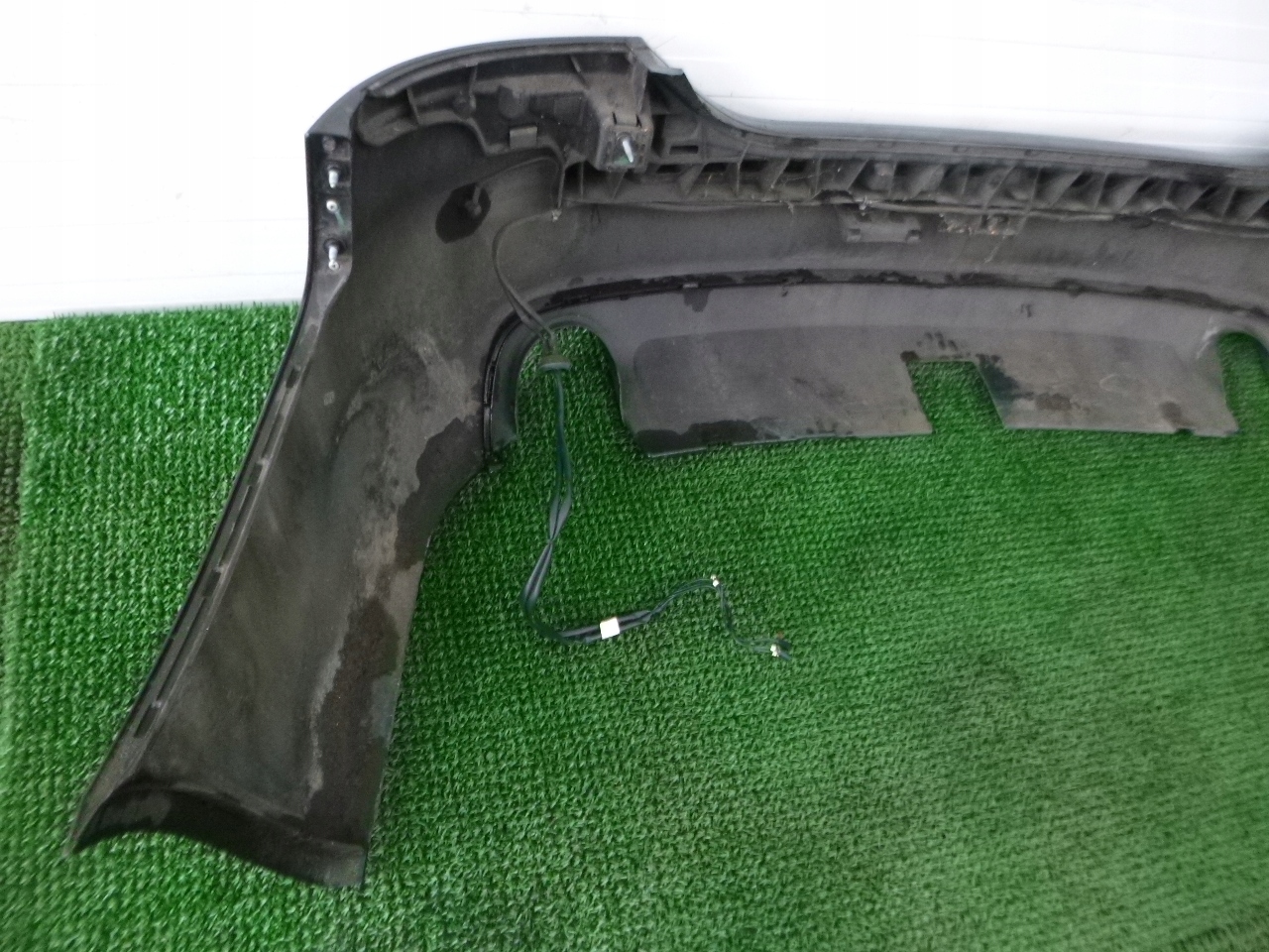 AUDI A6 C6 4F sedan bumper rear below PDC rear part LY9B