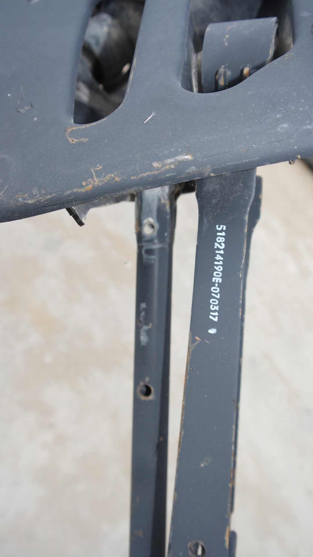 BELKA ZAWIESZENIE TYLNE FIAT DOBLO II 2015R ABS Producent części Fiat OE