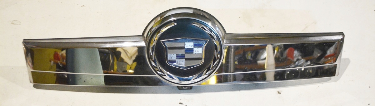 15915685/86 159 - BLENDA НАКЛАДКА ЗАСЛІНКИ CADILLAC ESCALADE III КАМЕРА