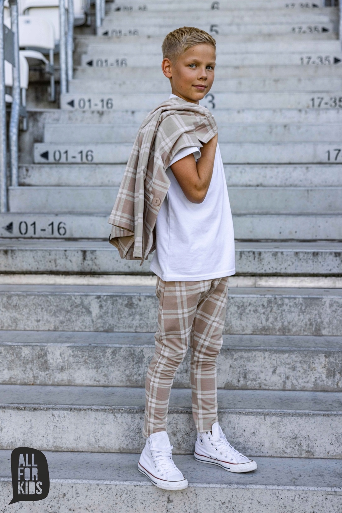 Garnitur dla CHŁOPCA w KRATĘ bawełniany 140 146 Bohater brak