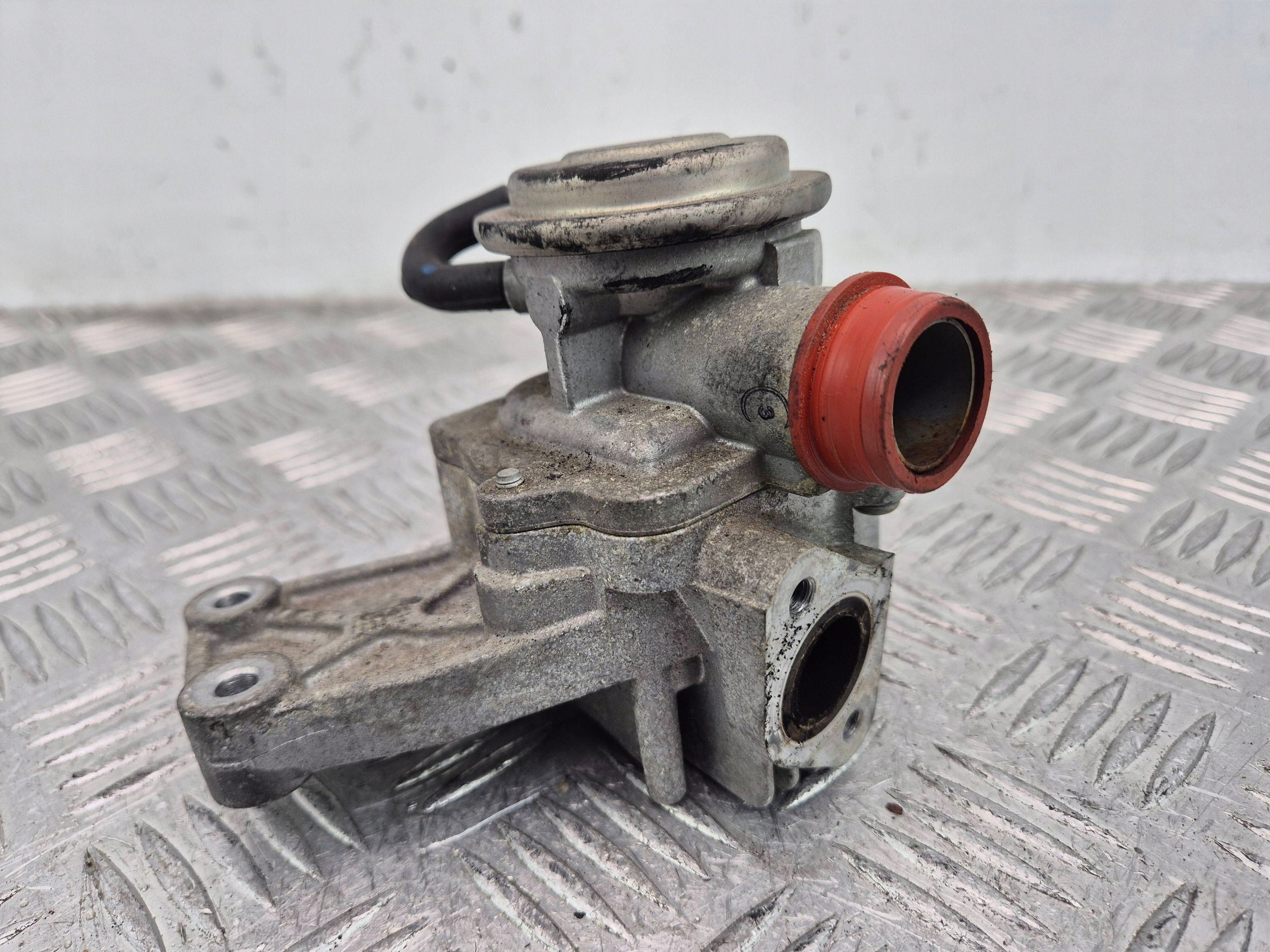Mercedes C200 CGI W204 EGR valve A0021409060