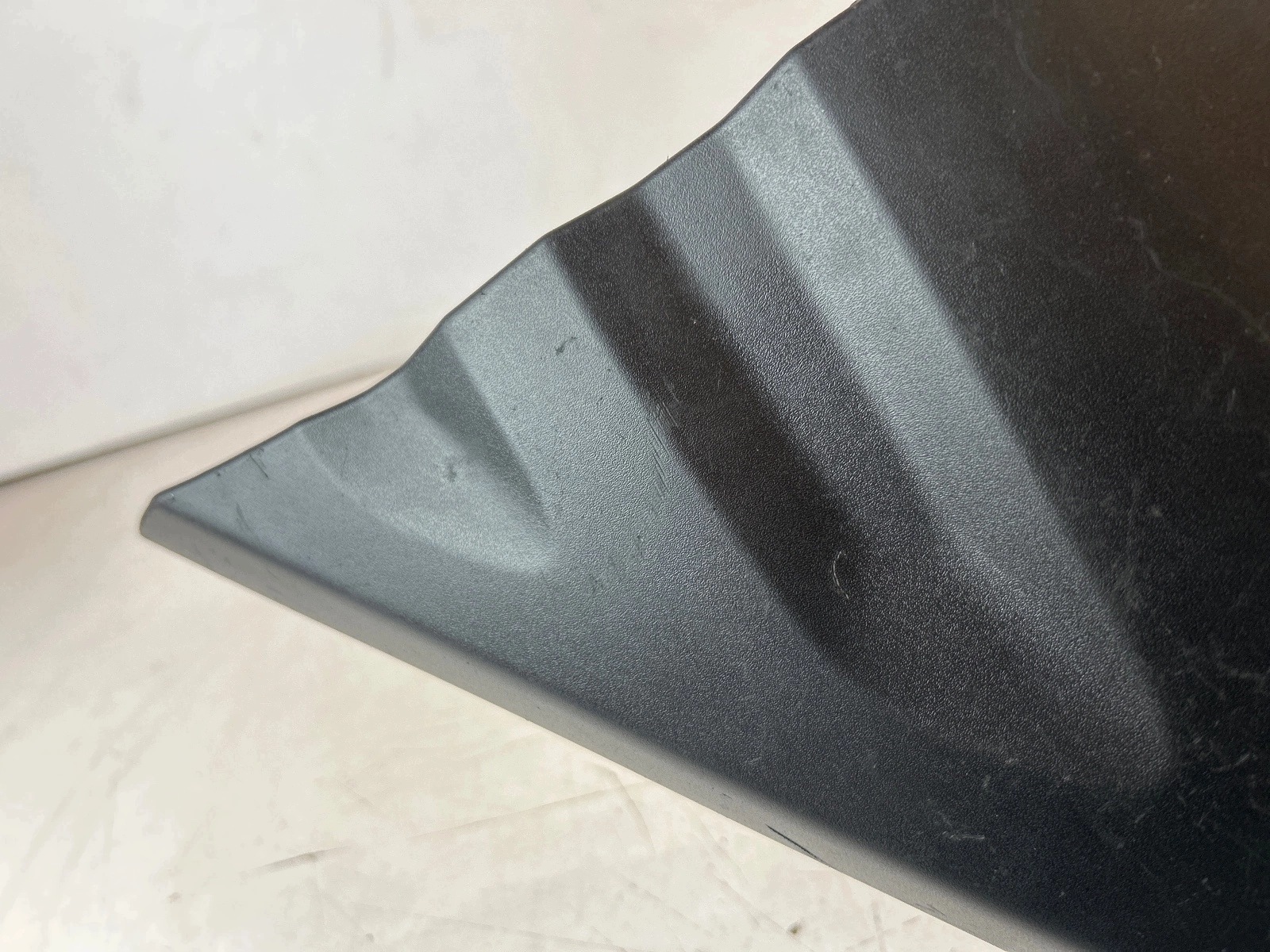 spoiler trojkat covering mirrors left front Ford Transit MK8
