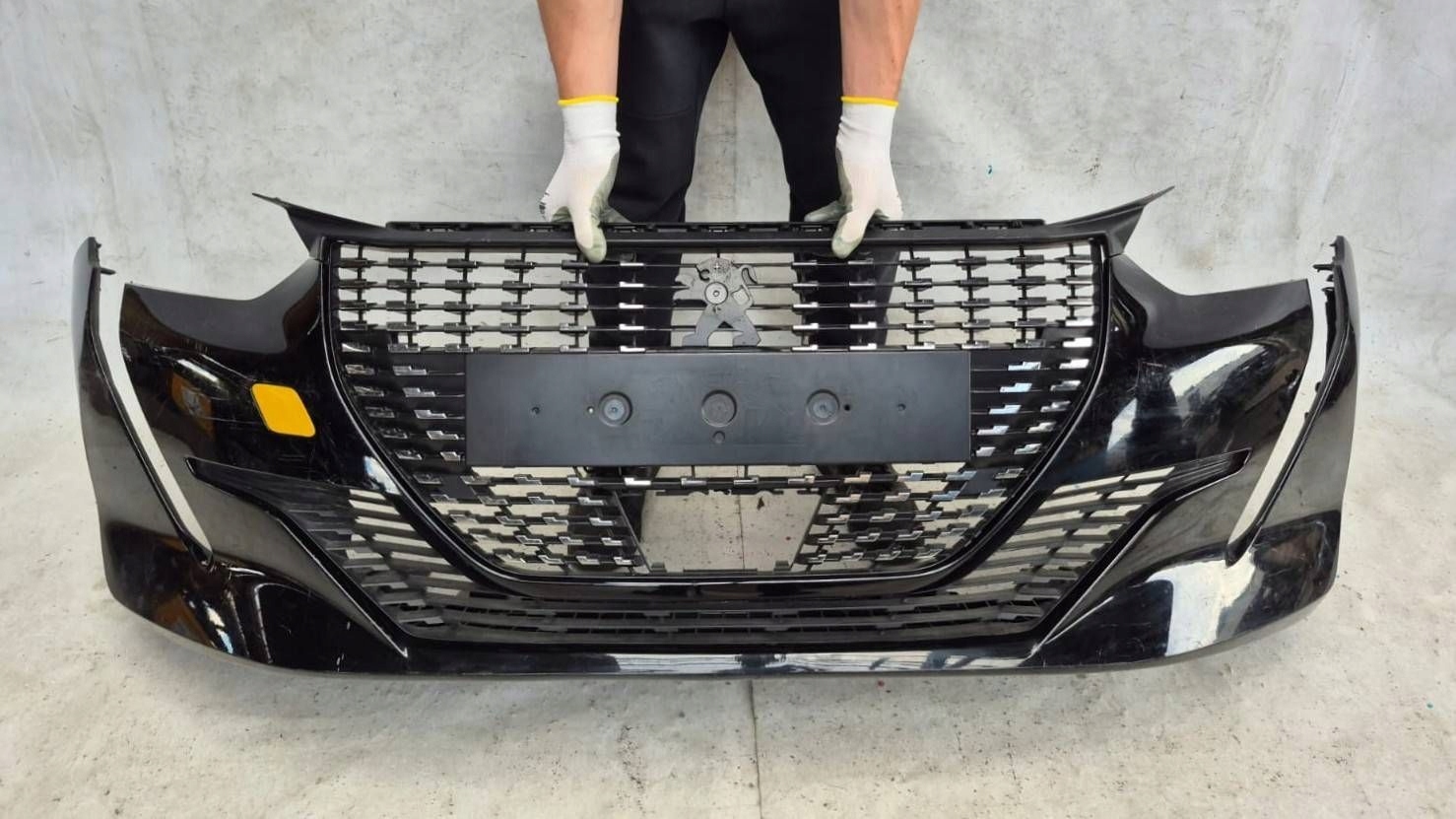 PEUGEOT 208 II 2 19- bumper front front grill cover 9823203580