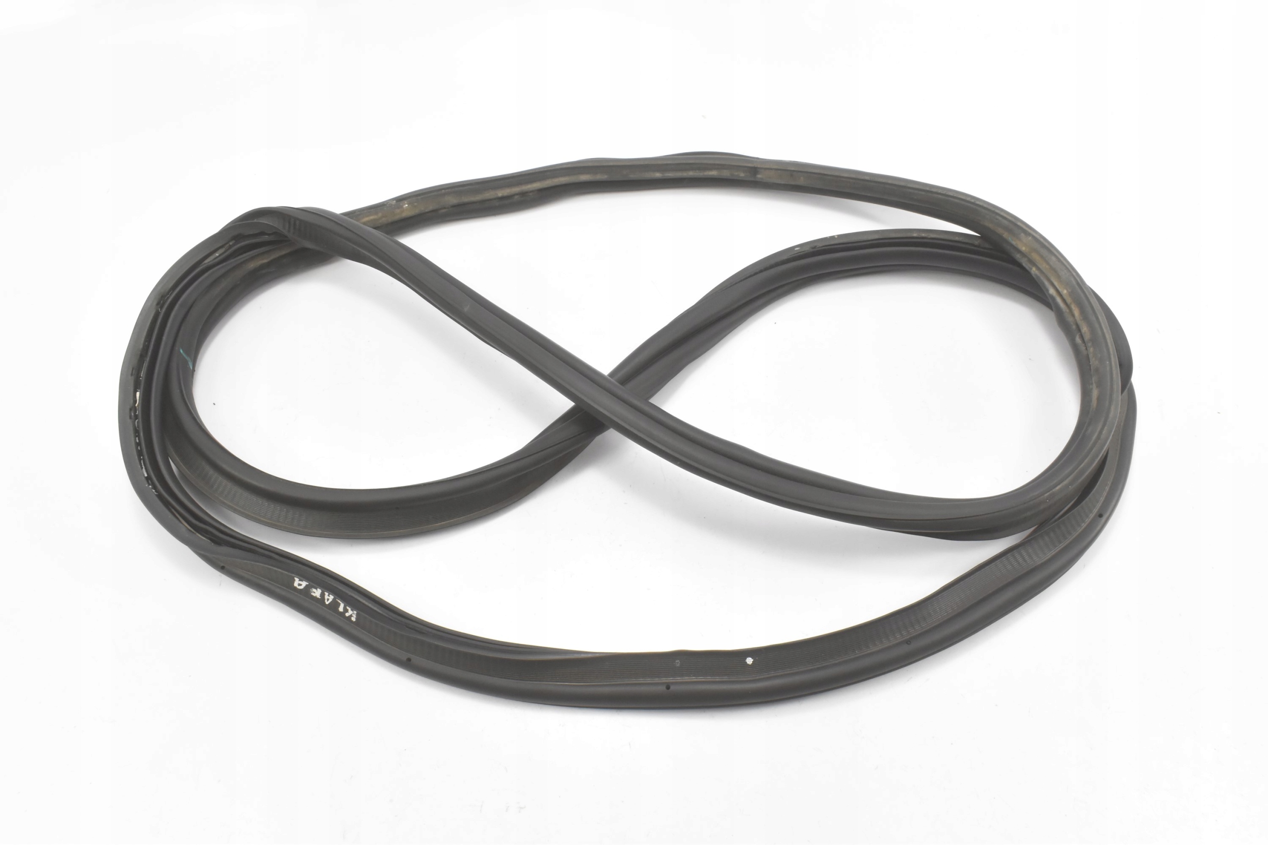 USZCZELKA KLAPY BAGAŻNIKA L8B2-438A00-AC LAND ROVER DEFENDER L663 2020- Stan opakowania zastępcze