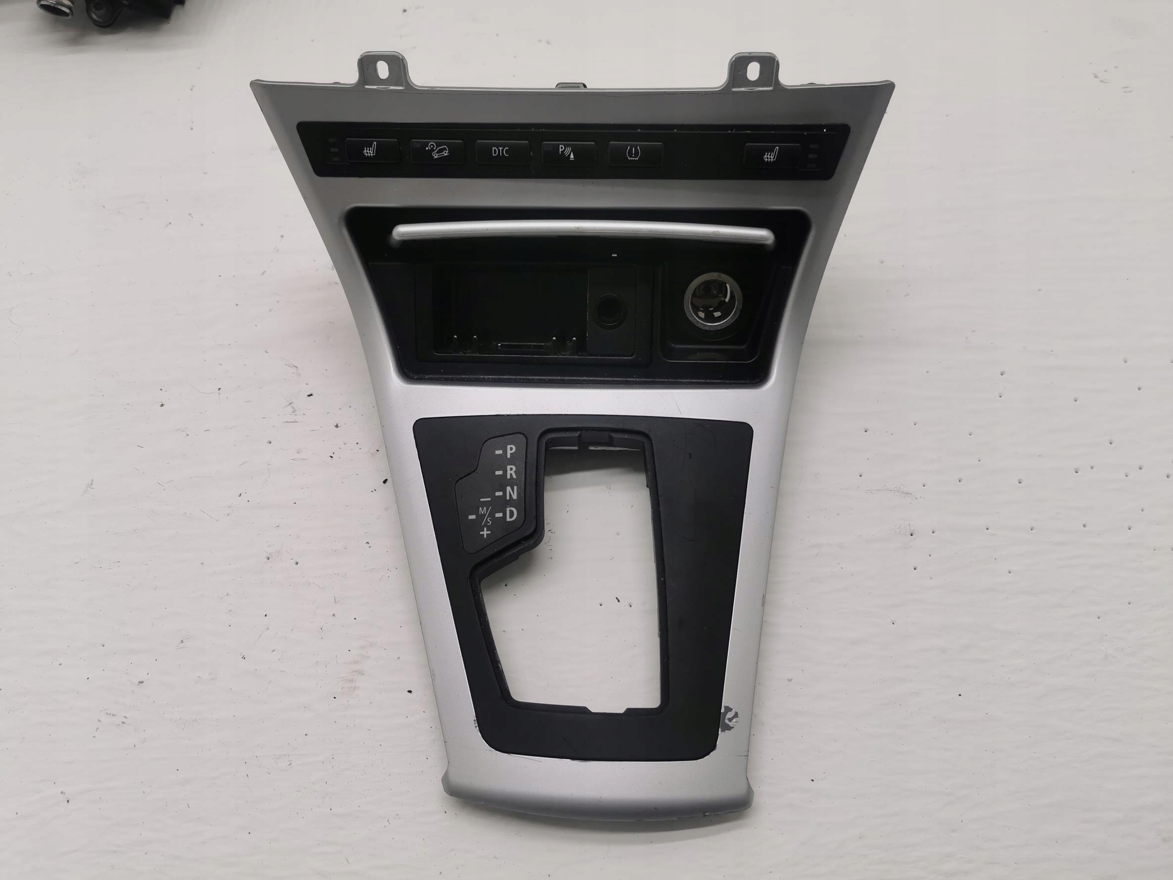 DEKOR Blende Abdeckung TUNELU BMW X3 E83 LCI 3411706 06-10