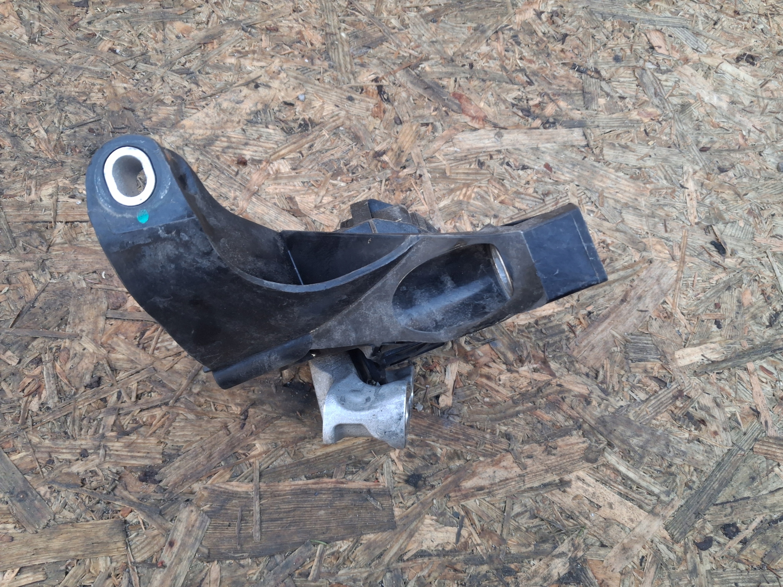 holder engine mount PEUGEOT CITROEN 1.6 THP HYBRYDA 9820499380