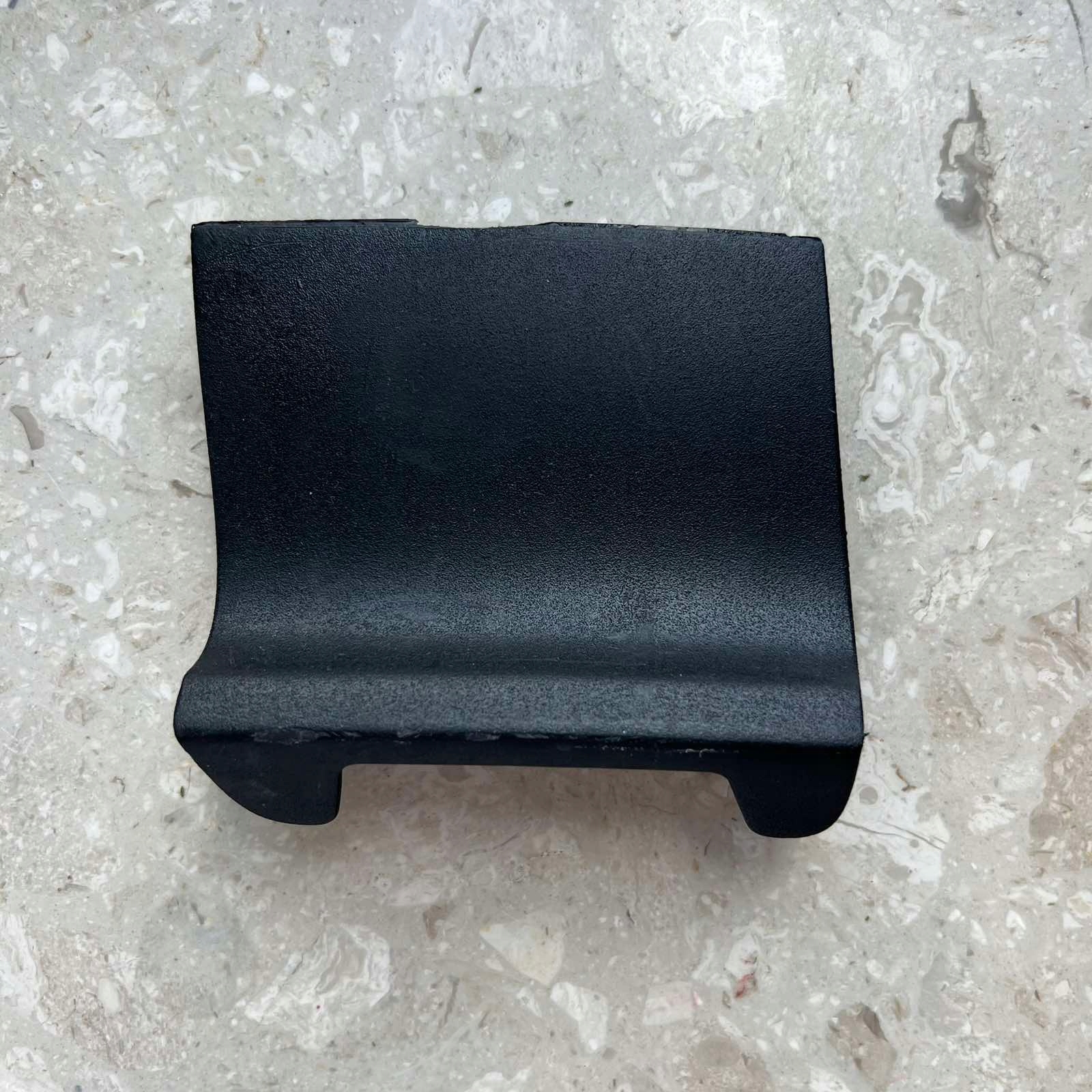 AUDI A3 LIFT 09-13 SPORTBACK Abschleppöse heck 8P0807441C
