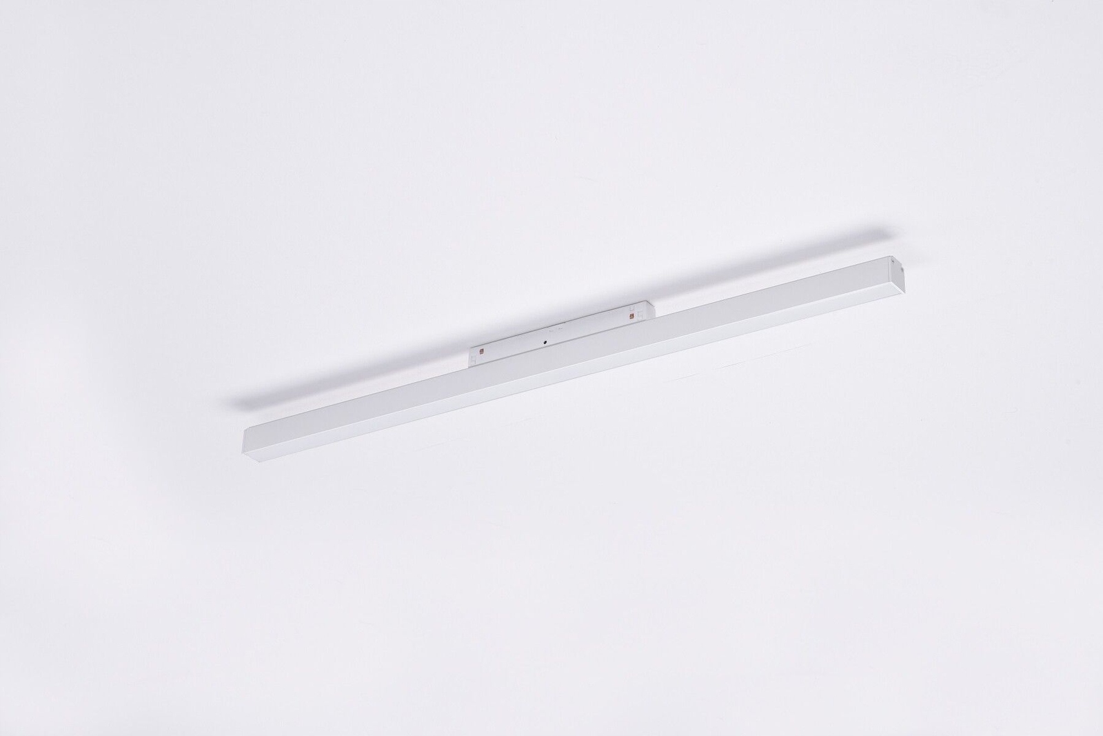 Magnetická koľajnicová lampa 24W Azzardo Saga AZ4610 biela