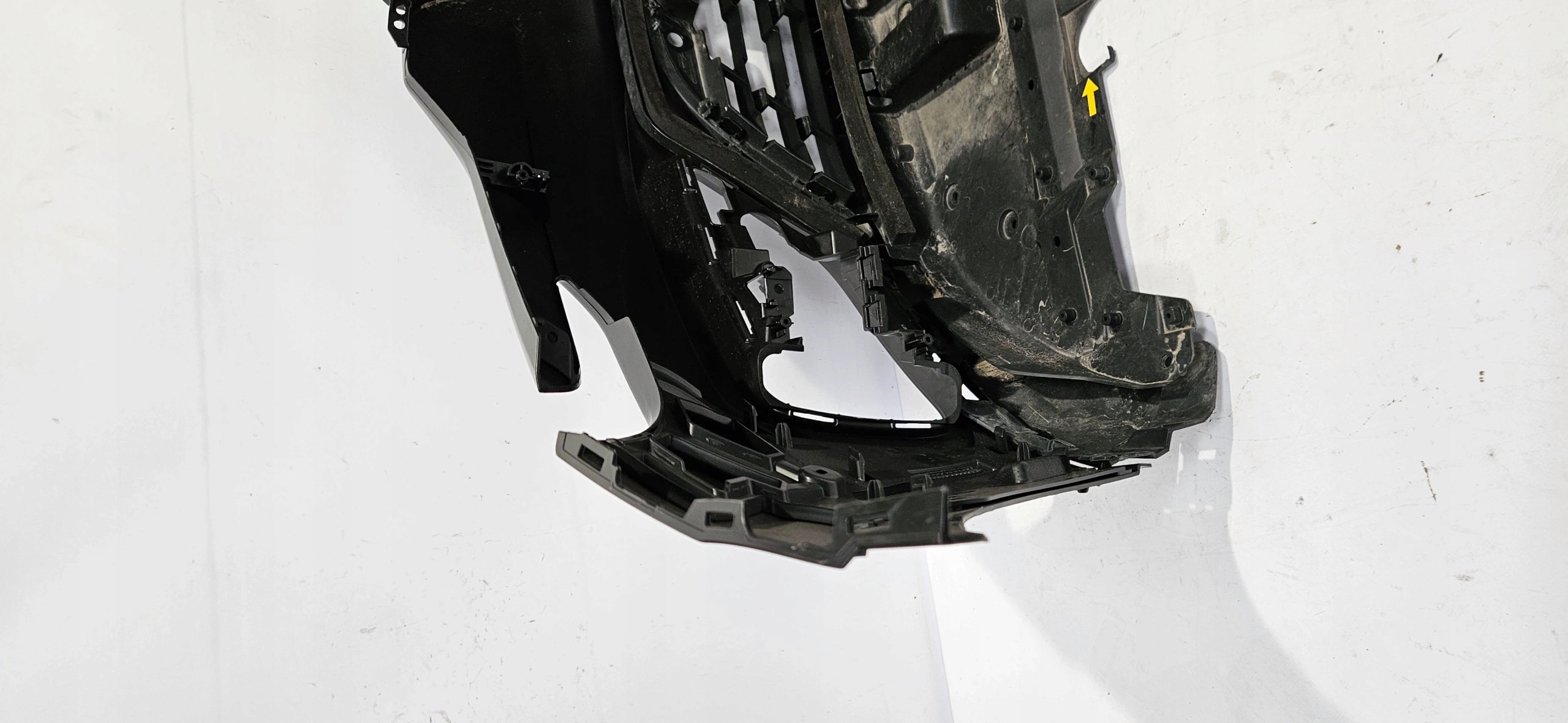 front bumper RENAULT ARKANA 19- PDC original 620225387R