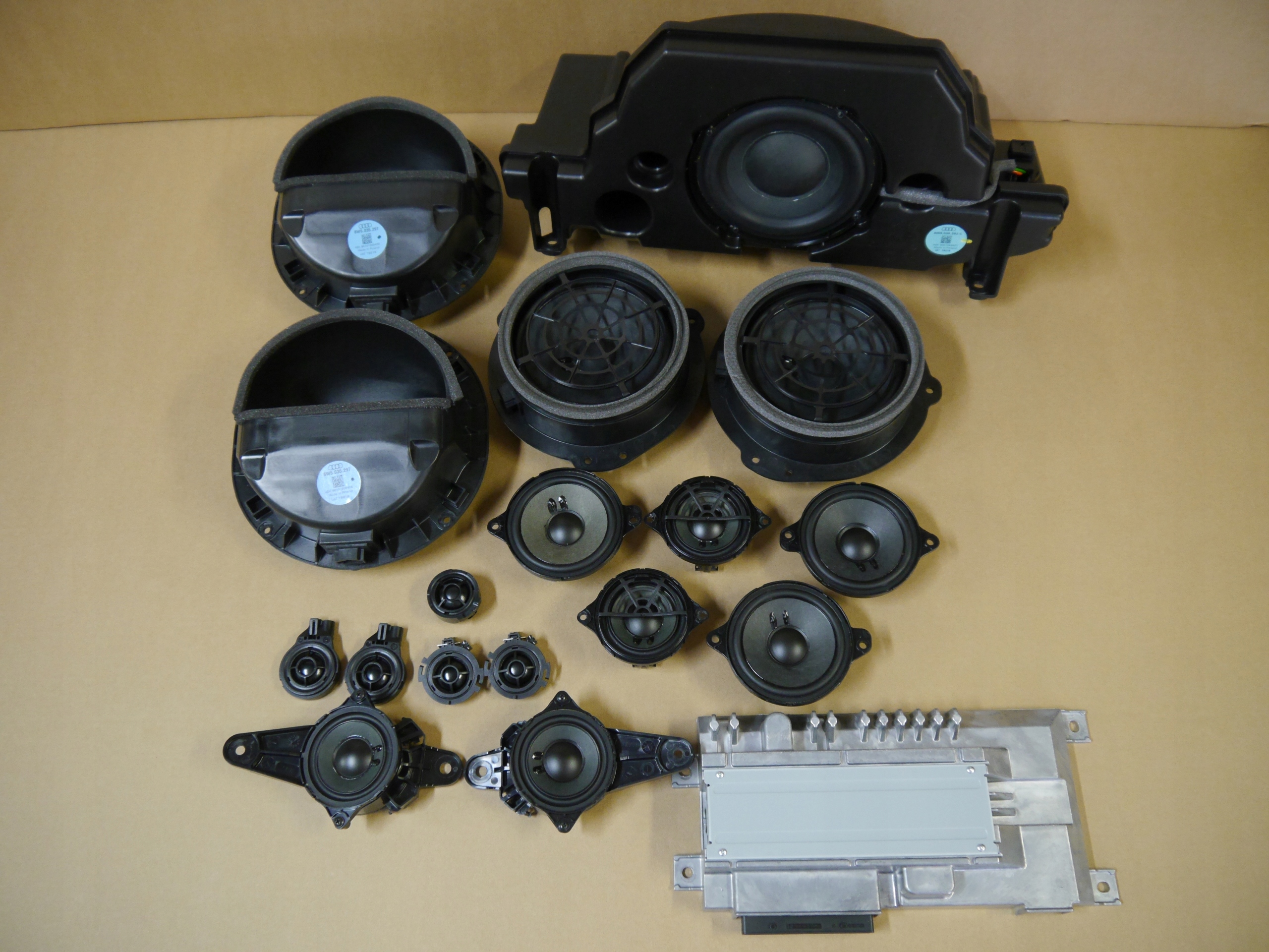 8W9 - AUDI A4 8W B9 громкоговорители BANG OLUFSEN универсал