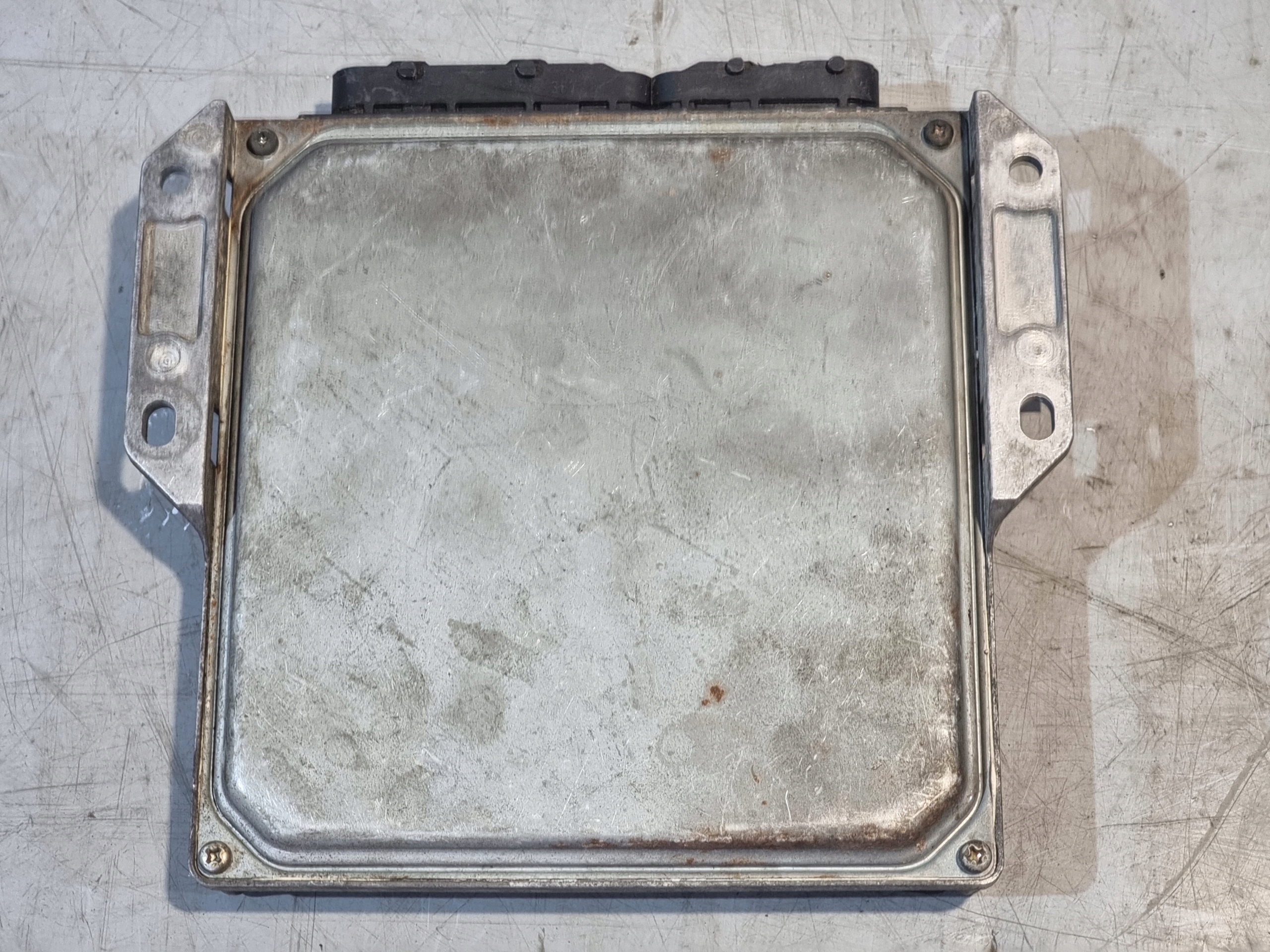 control unit computer of the engine OE 24452707 OPEL VECTRA C 3.0 CDTI