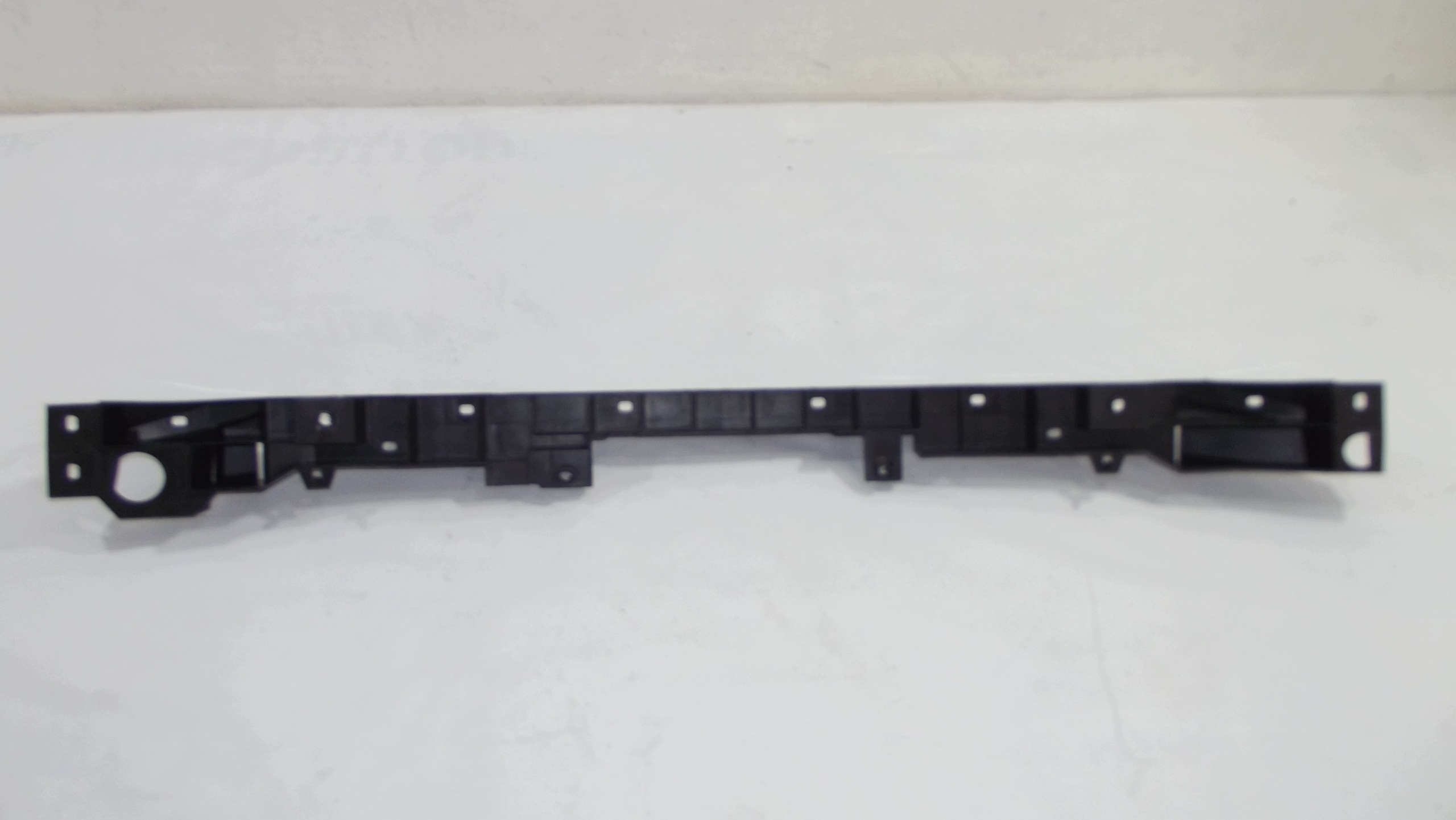 Renault Clio V absorber nárazníku předek 620909519R