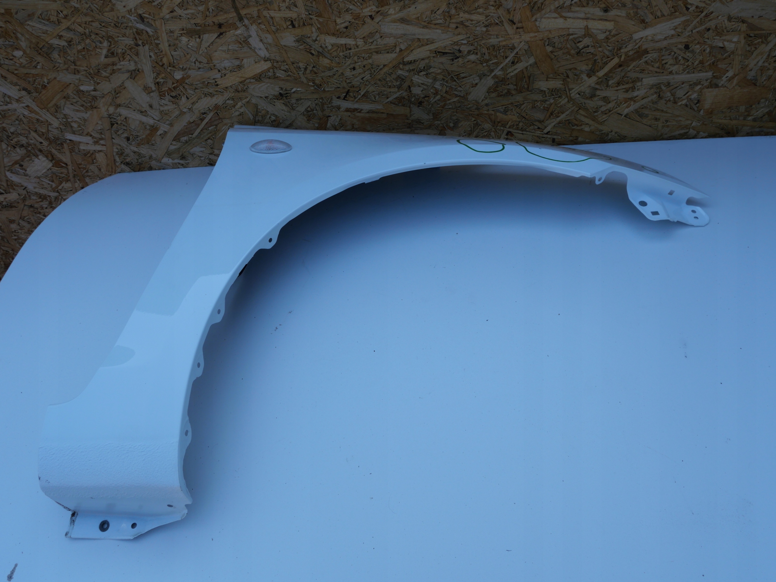 fender front front CITROEN BERLINGO right
