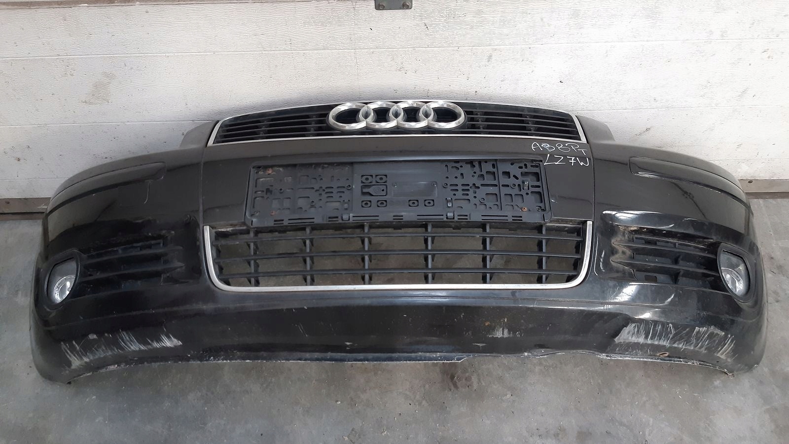 bumper front front Audi A3 8P 1,6 MPI LZ9W