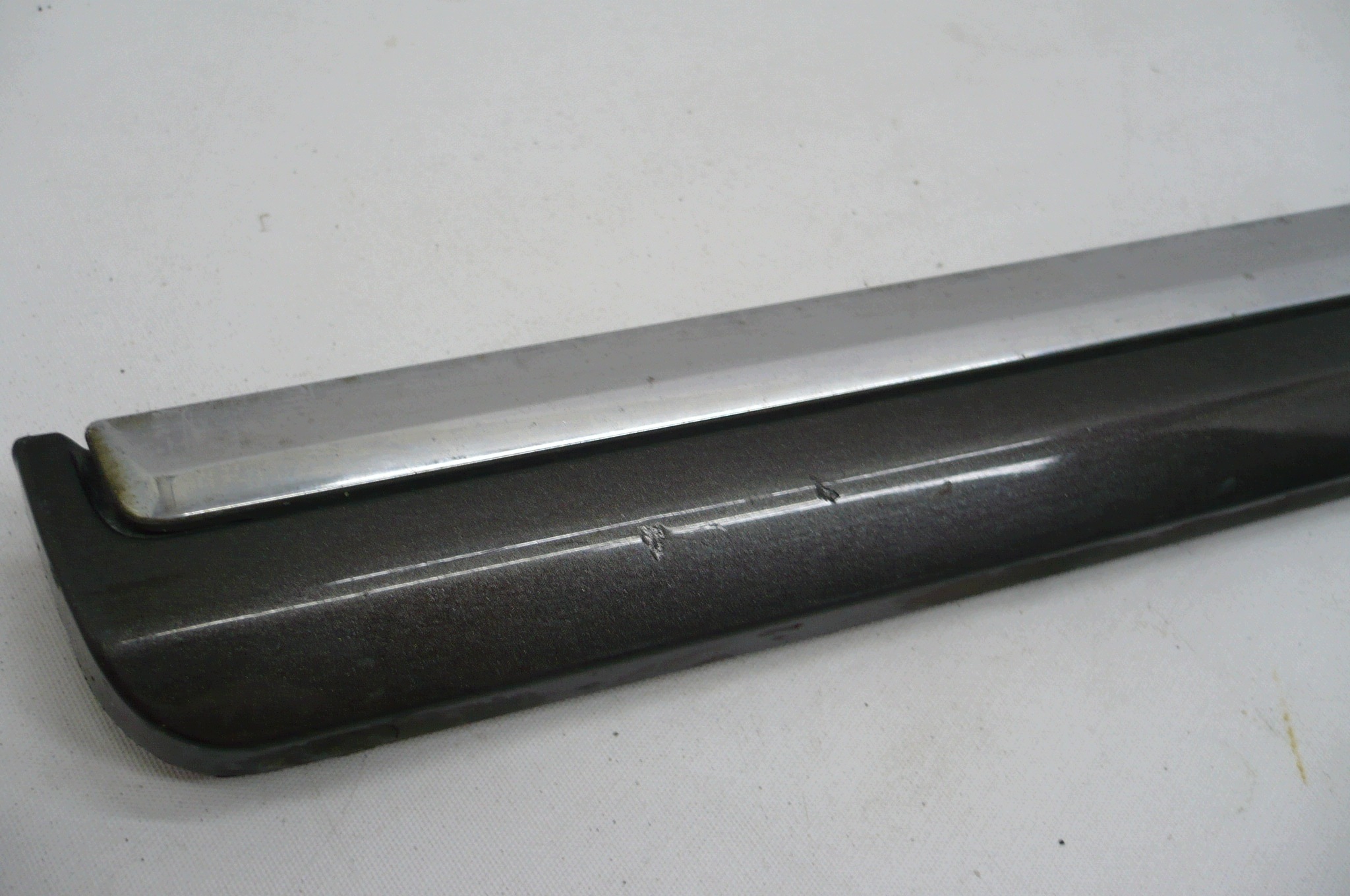 VW PASSAT B7 10-14 moulding door left front