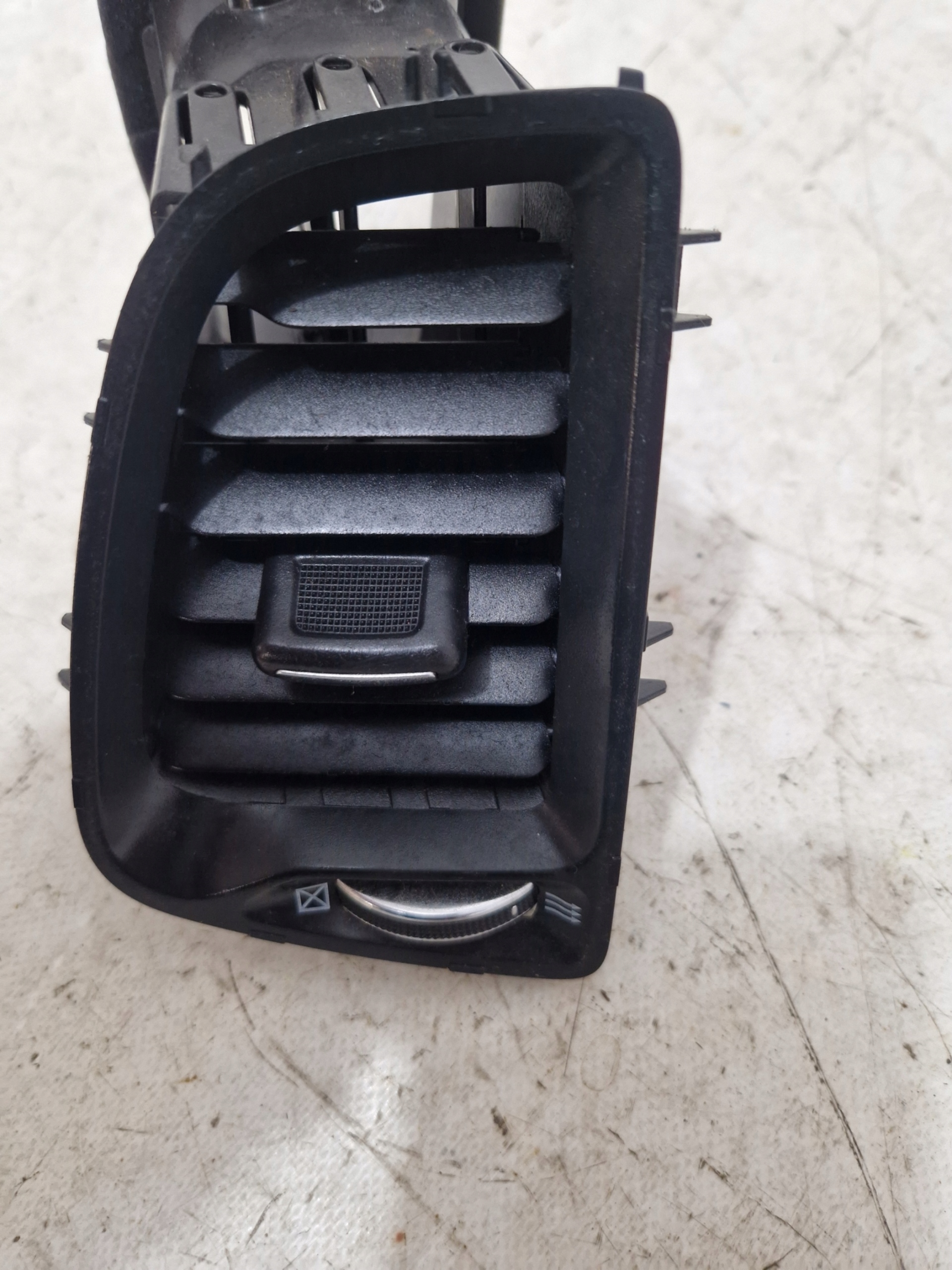 DODGE CHALLENGER 2019 - Bouche aération tableau bord Console du tableau de bord Bouches buses