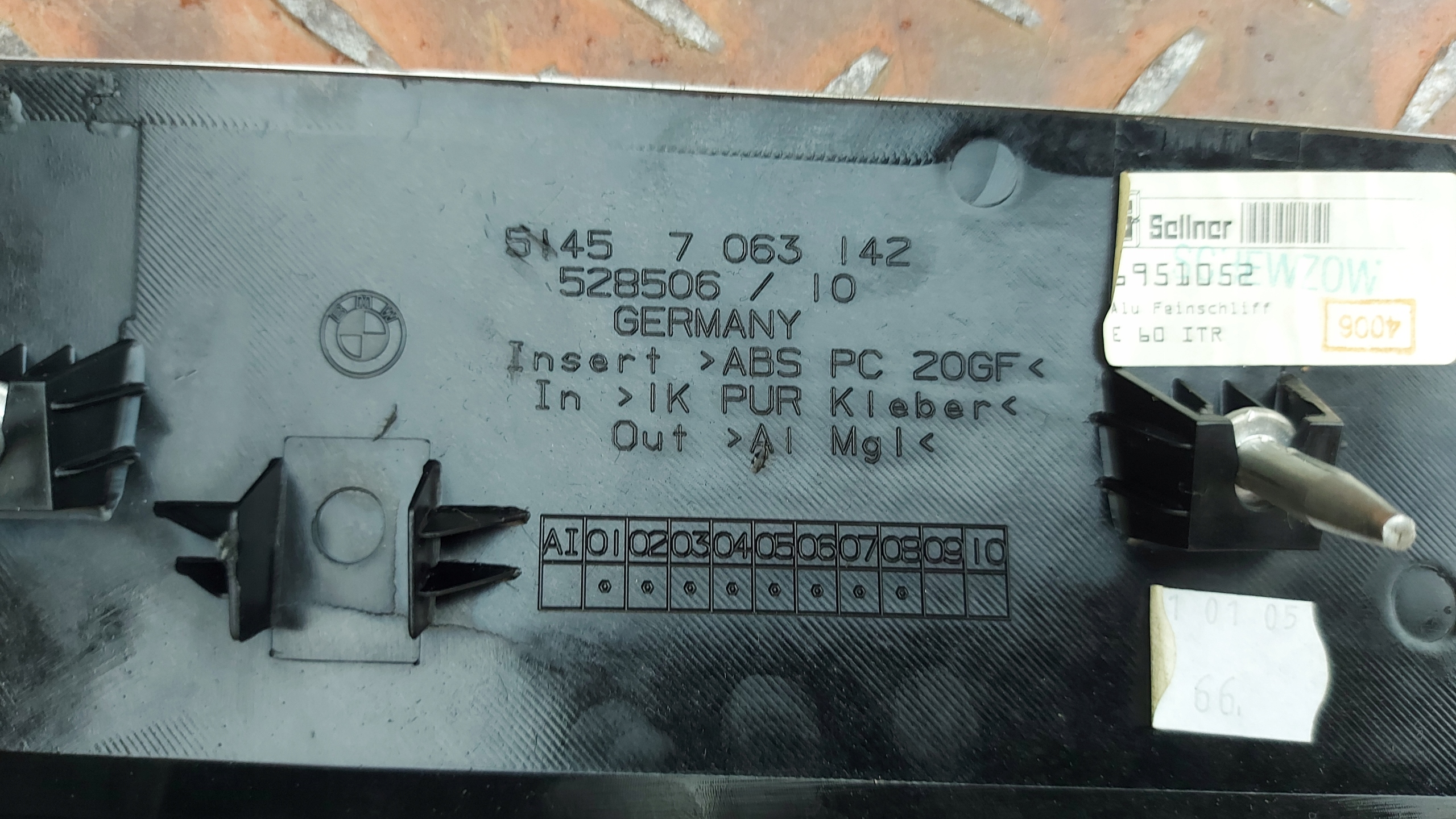 Moulage DEKOR du tableau de bord ROZDZIELCZEJ PULPITU BMW 5 E60 E61 04