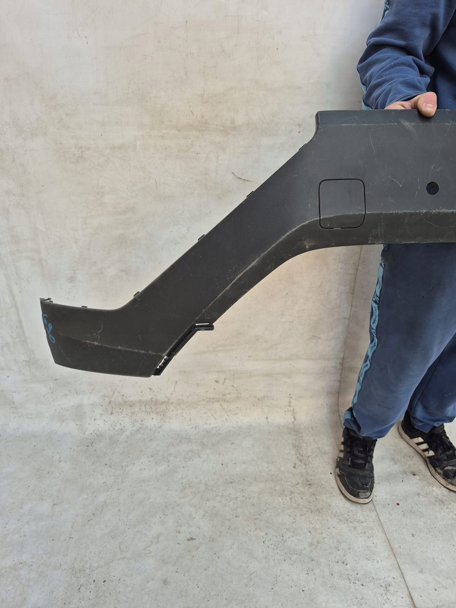 SKODA ELROQ 24-> moulding cap of a bumper front PDC