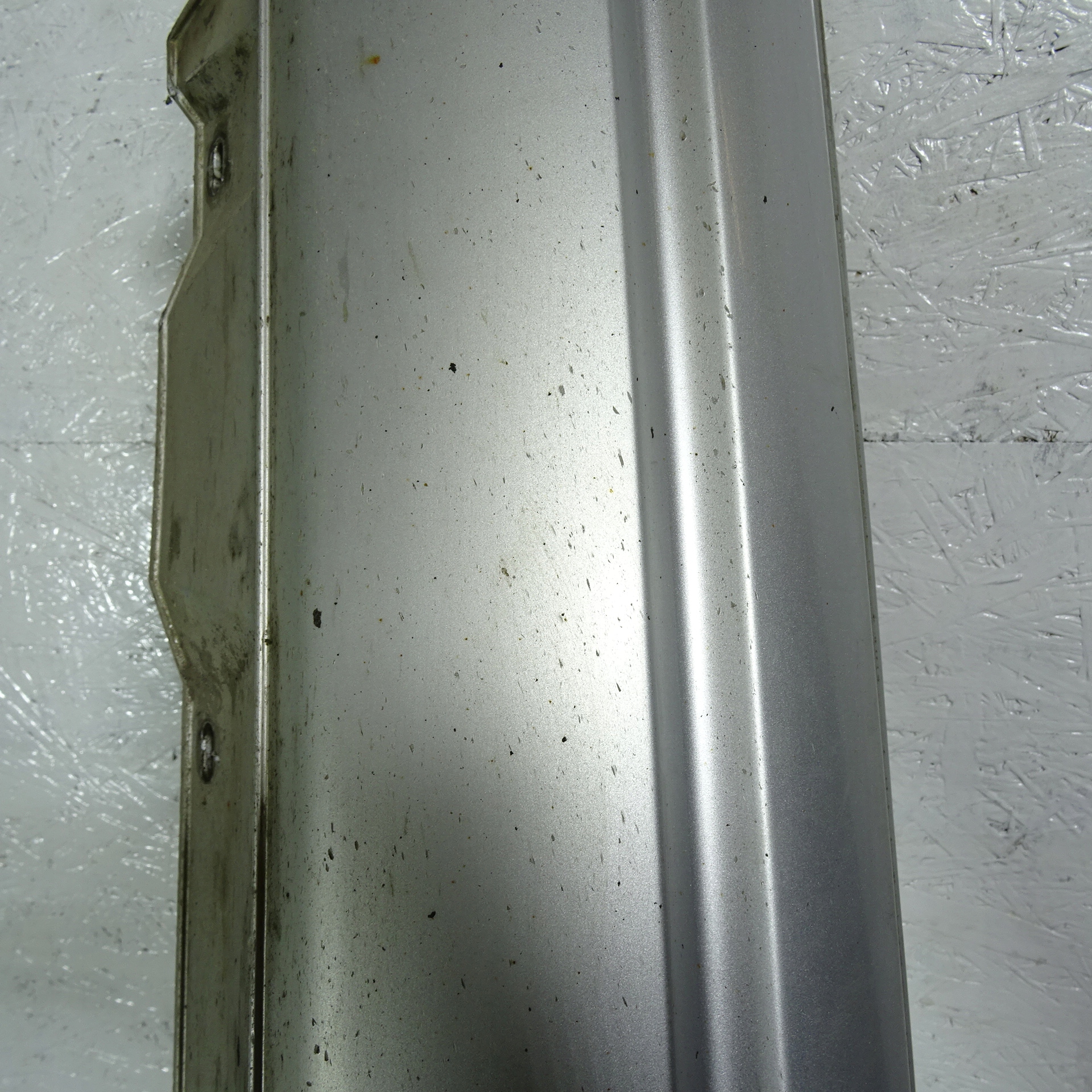 BMW X3 E83 cover left of the threshold 3414421