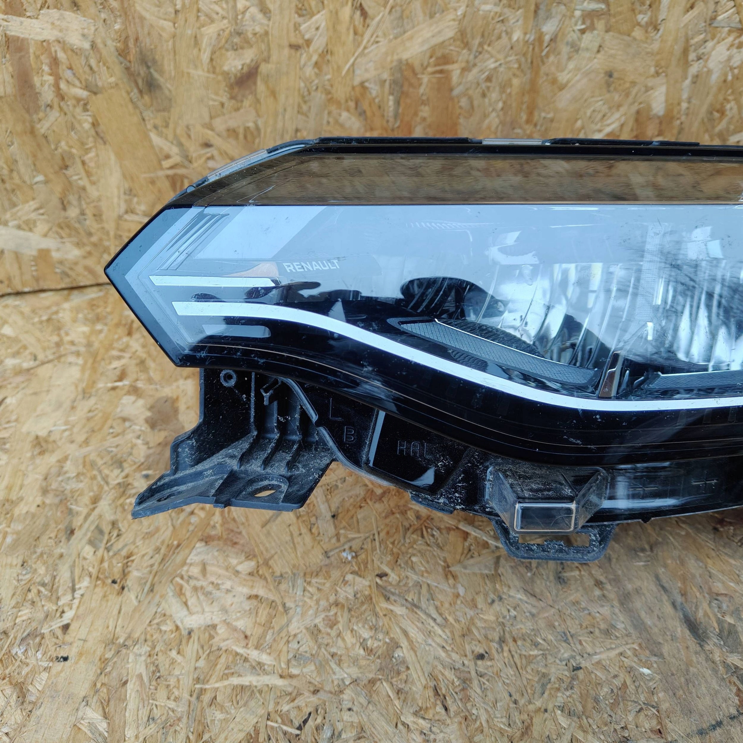 Reflektor front side left Renault Talisman 260601223R