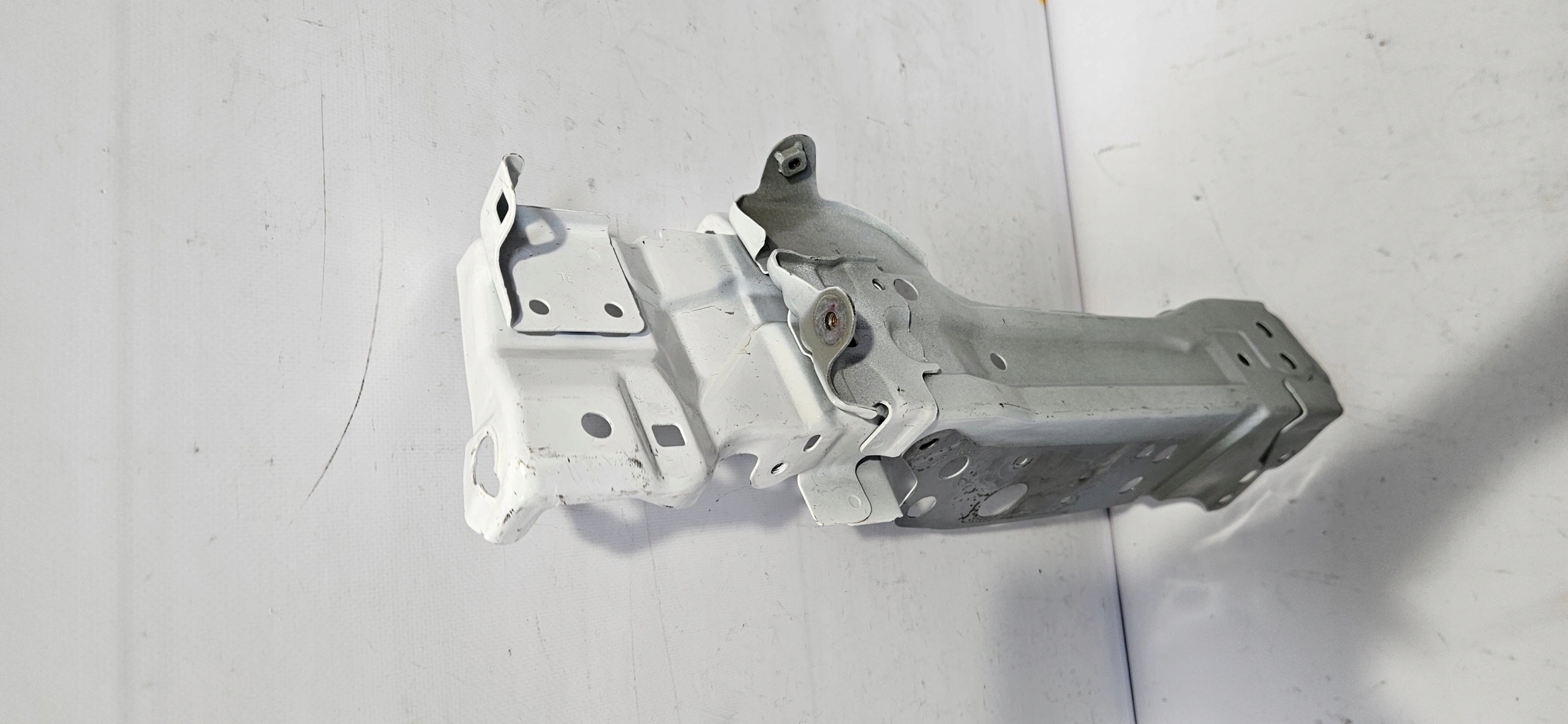 console PION left front TOYOTA C-HR CHR II 23- original