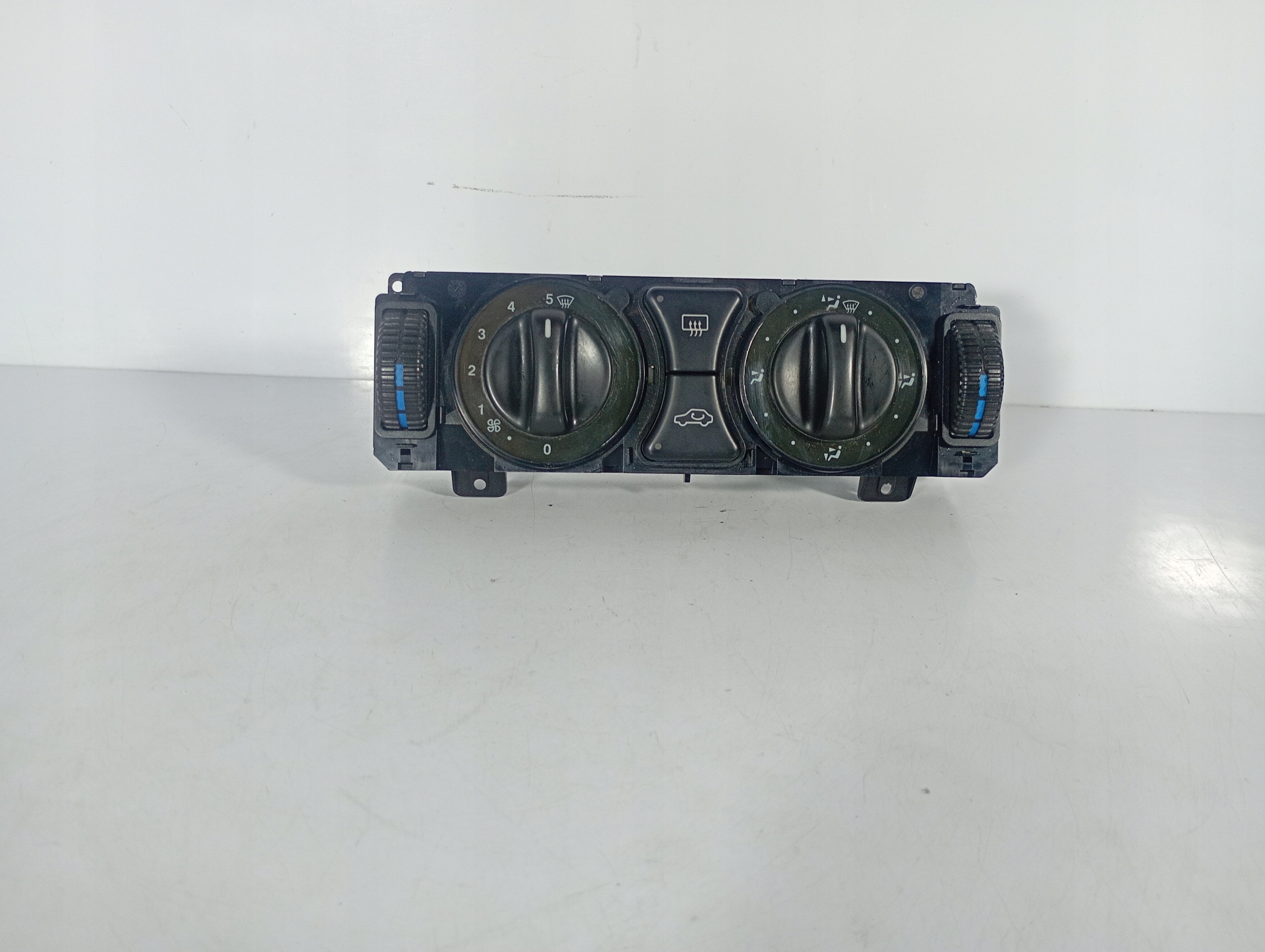 Mercedes CKLASA W203 02-07 switch switch PANEL air conditioning devices OE 2108300185
