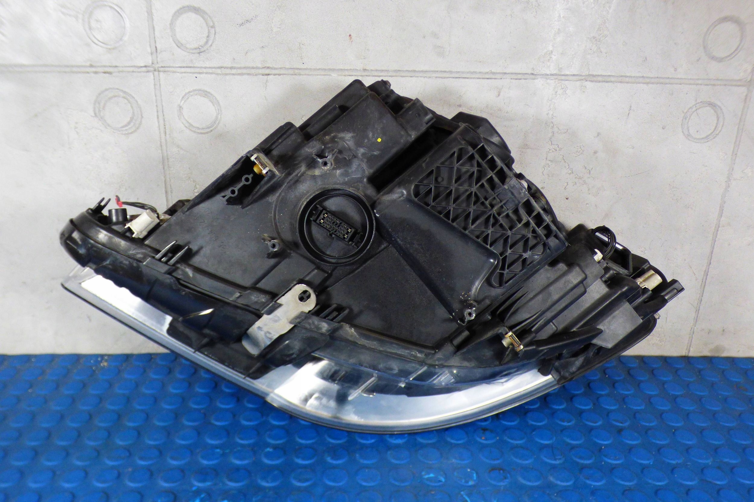 BMW 5 F10 light reflektor right front 7424146 original st.BDB EUROPA