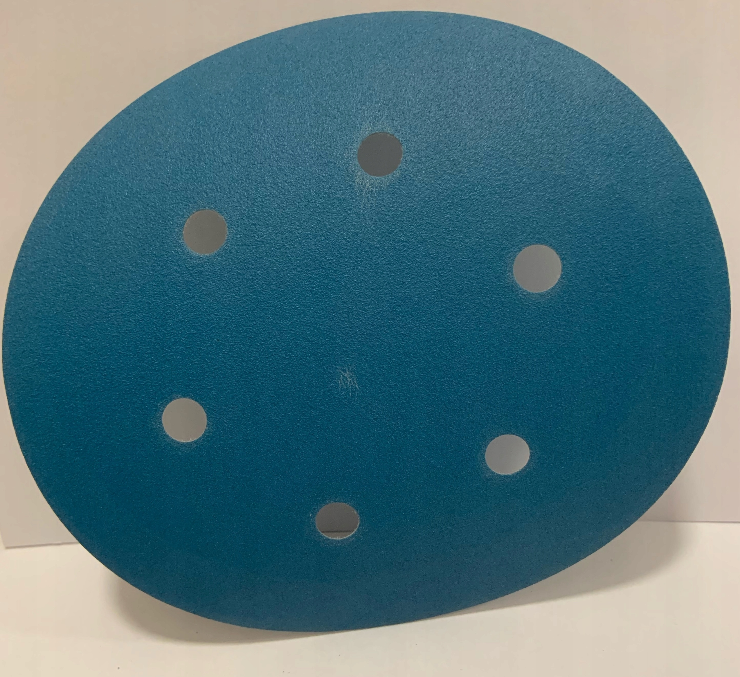 

Krążek Ścierny Na Rzep 6 Otworów 150mm P180