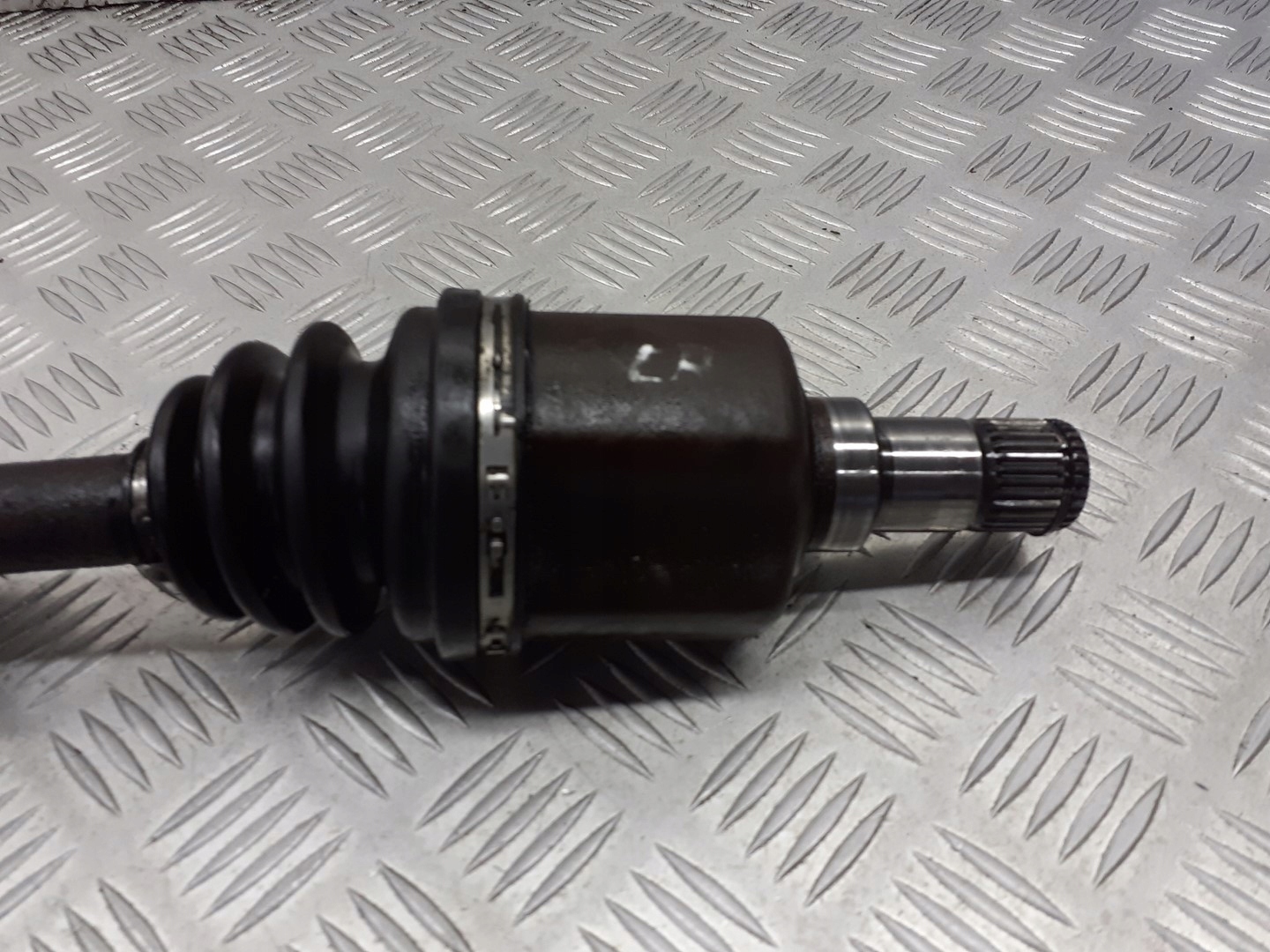 PÓŁOŚ LEWA PRZEDNIA HONDA CIVIC VII 1.7 CTDI Producent części Honda