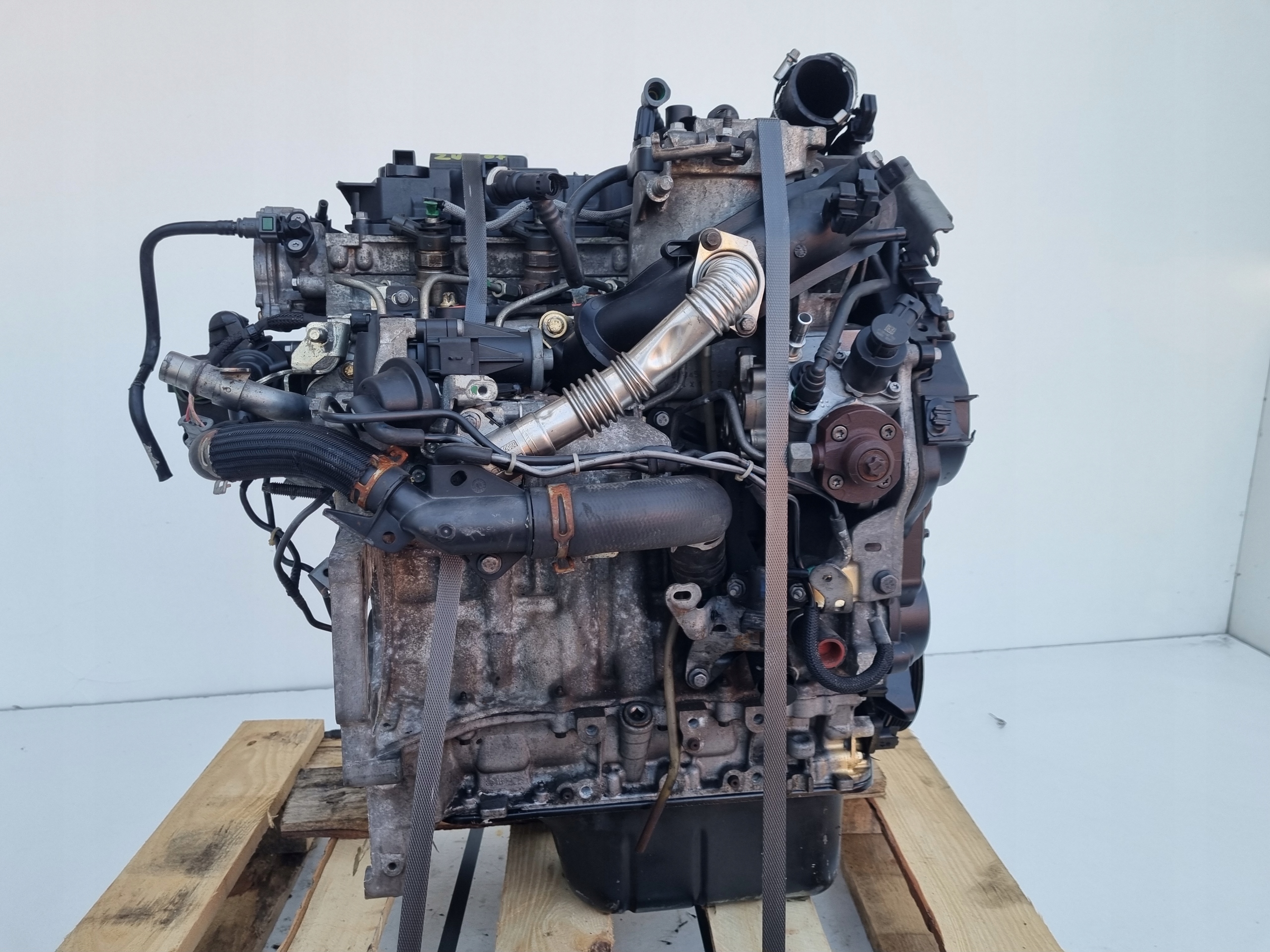 Двигатель peugeot 207 1.4 Blue 8HR 8H01 10FDCG