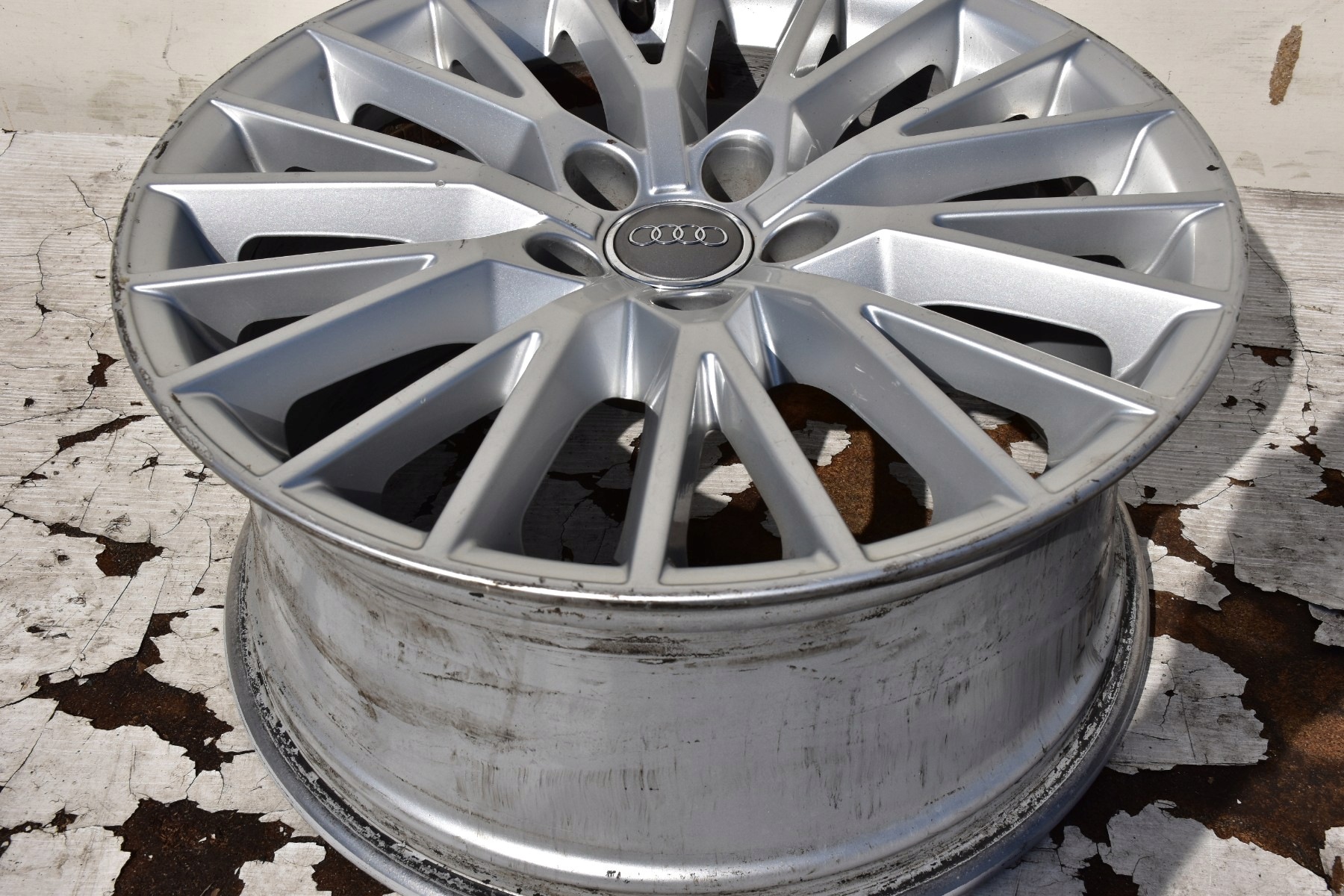 disk hliníkový AUDI TT 8,5" x 18 " 5x112 ET50 8S0601025D