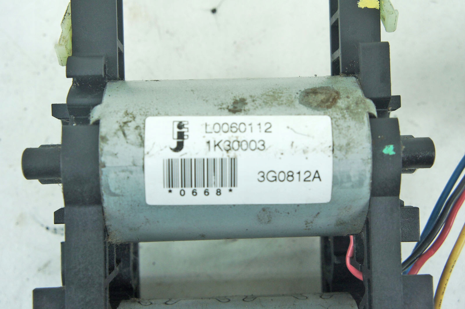 JT175 Cadillac Escalade III Silniczki Fotela Lewe Part number Yukon Tahoe Suburban 3G0812A