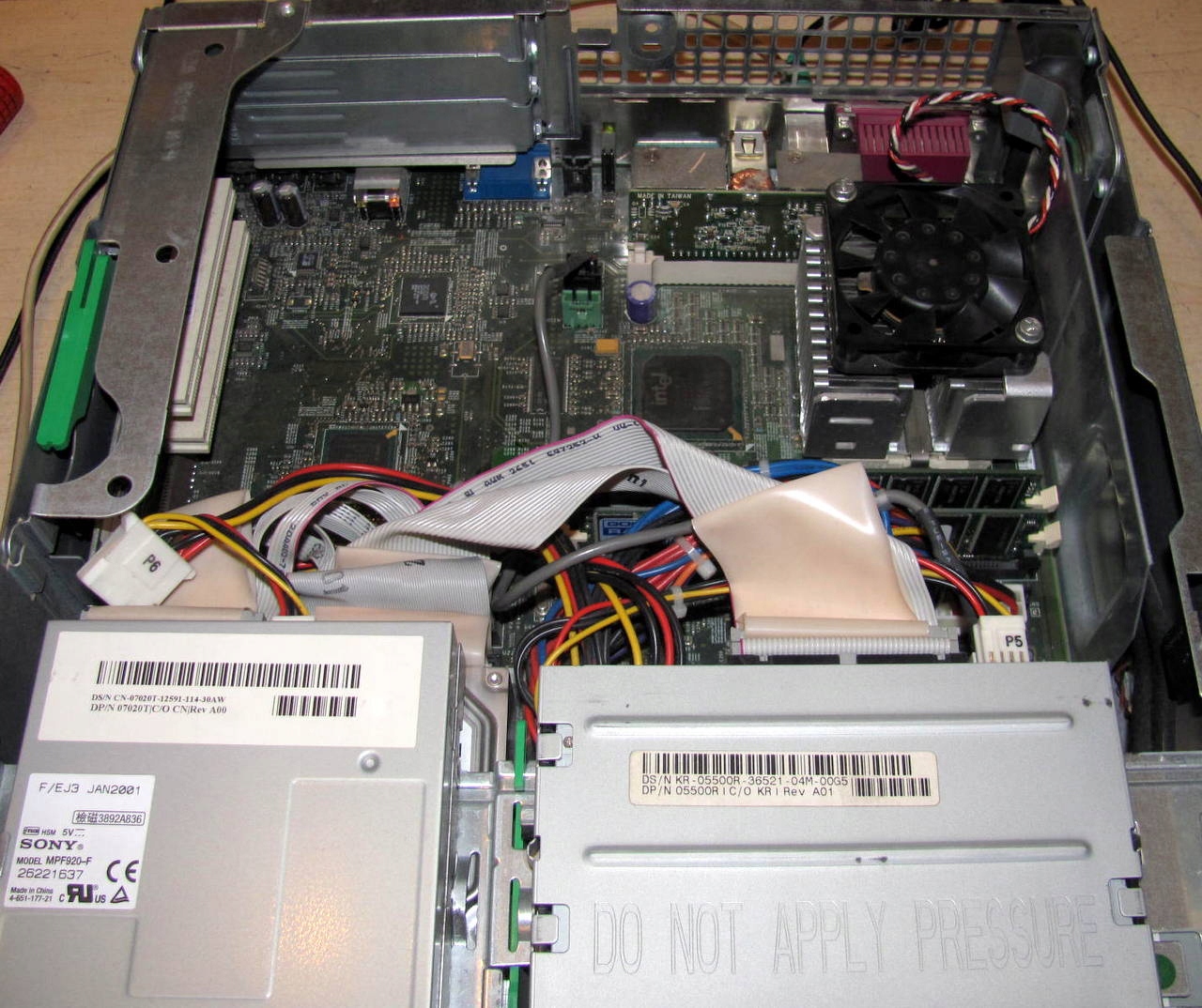 Stary komputer DELL OPTIPLEX GX 115, Pentium III 866,WINDOWS XP, VINTAGE! Marka Dell